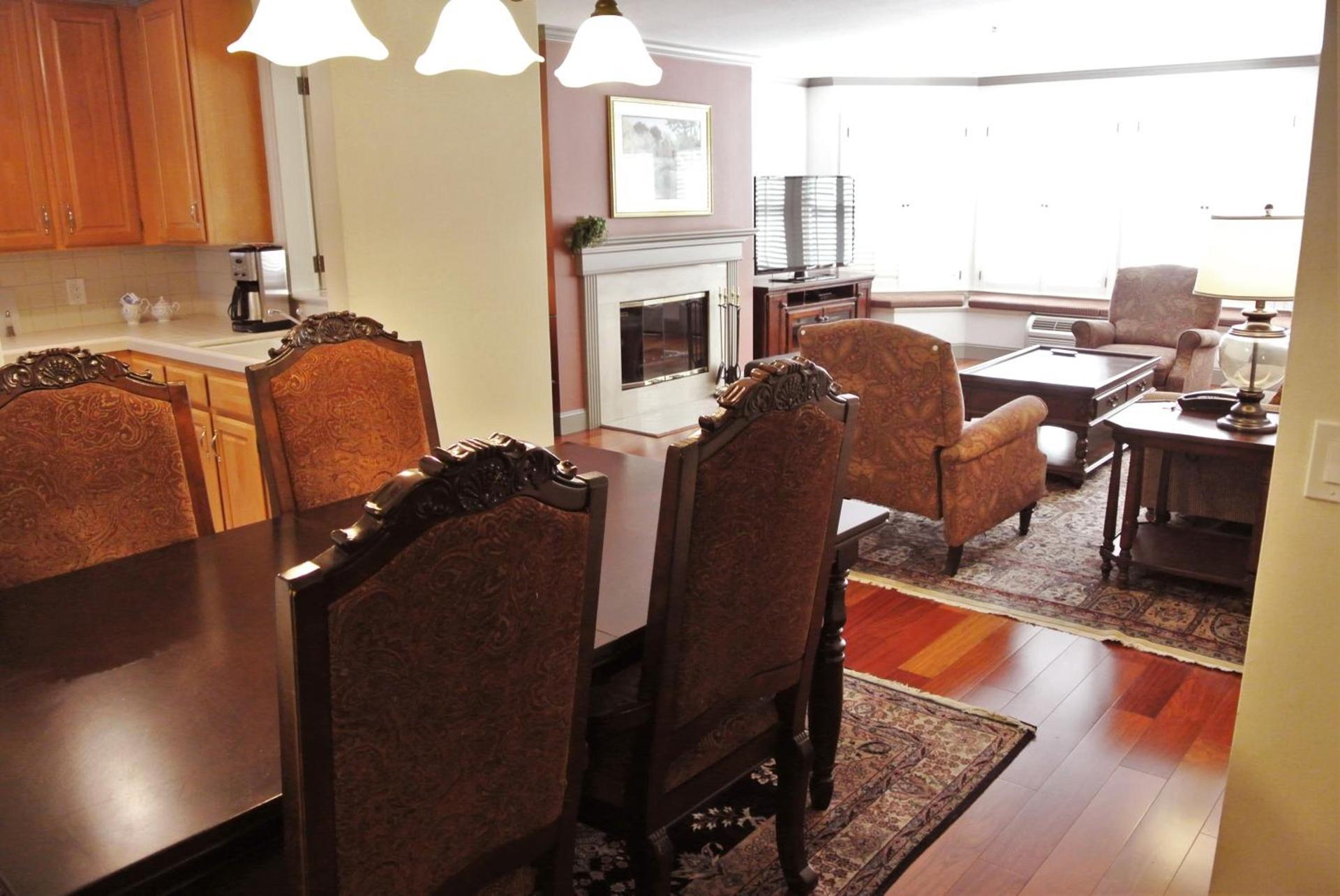 Cow Hollow Inn and Suites photo 29