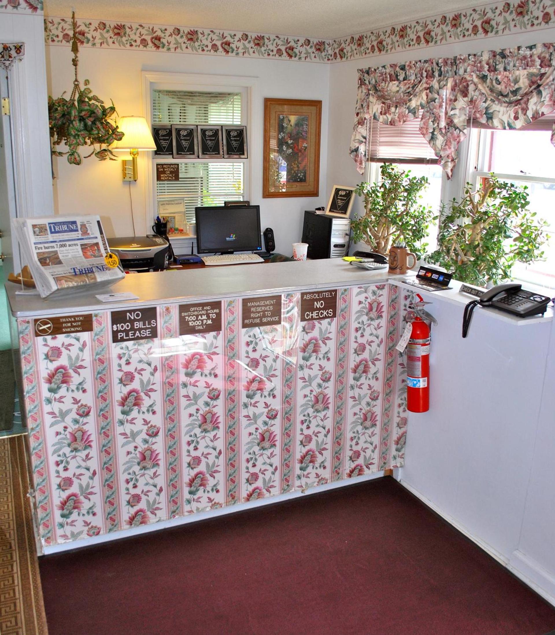 Central Motel photo 2