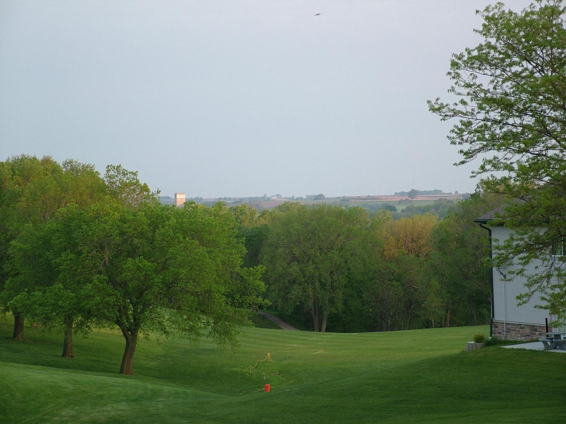 Cobblestone Inn & Suites - Denison | Majestic Hills photo 34