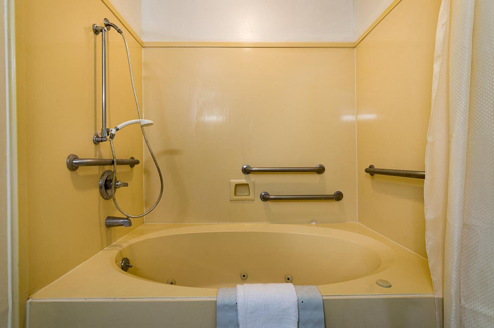 Motel 6-New Iberia, LA photo 36