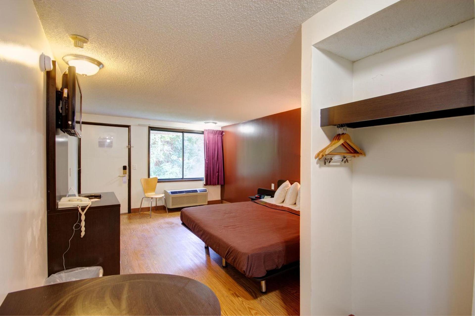 Americas Best Value Inn Heath-Newark photo 20