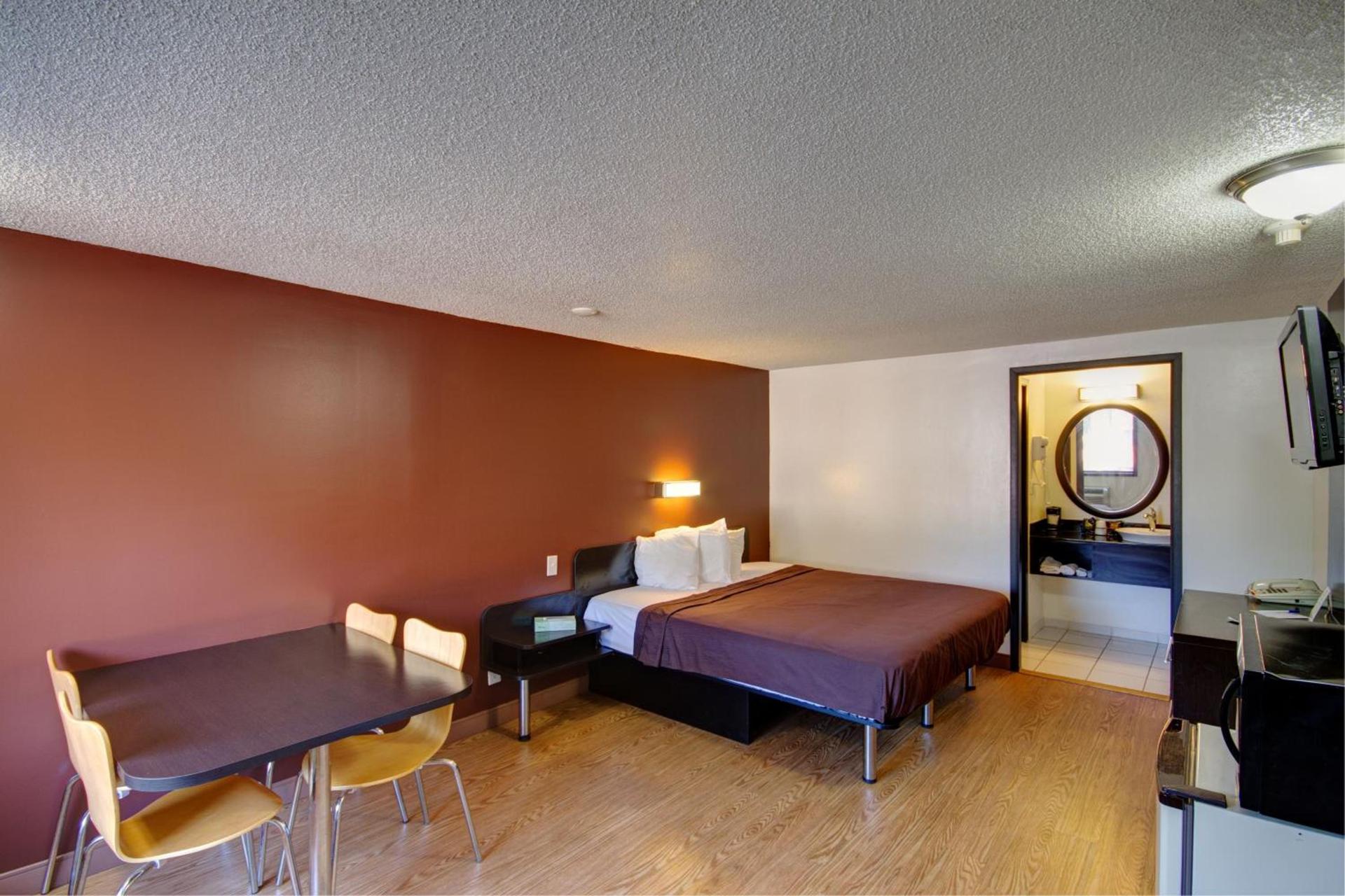 Americas Best Value Inn Heath-Newark photo 19