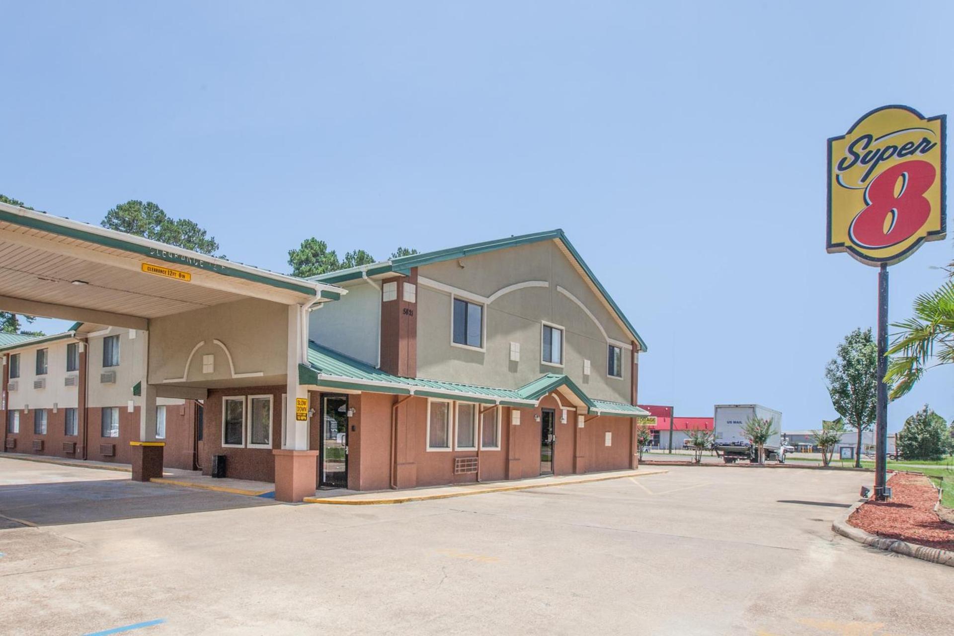 Super 8 by Wyndham Natchitoches photo 30
