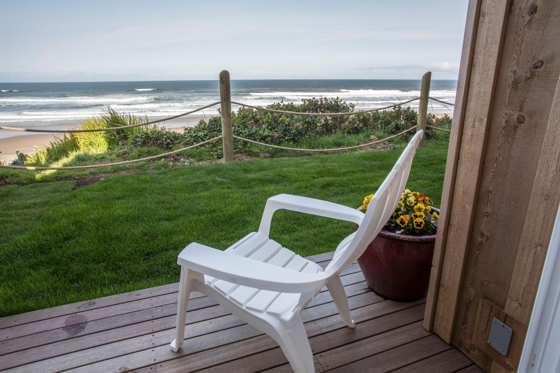 Pelican Shores Inn photo 2