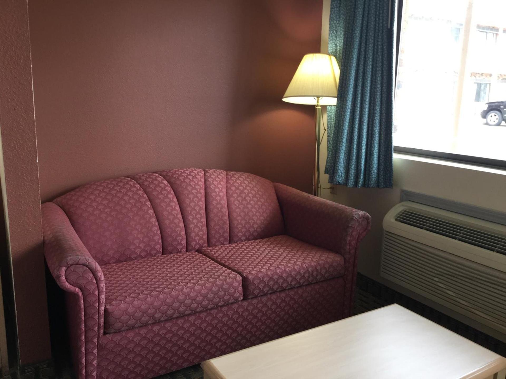 Americas Best Value Inn Cabot photo 12