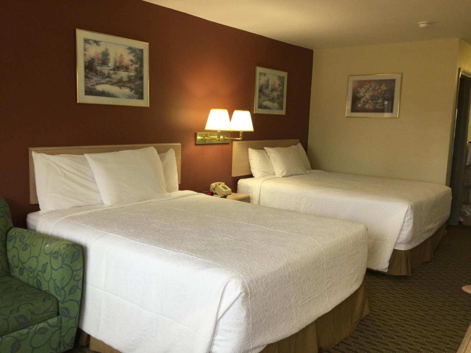 Americas Best Value Inn Cabot photo 23