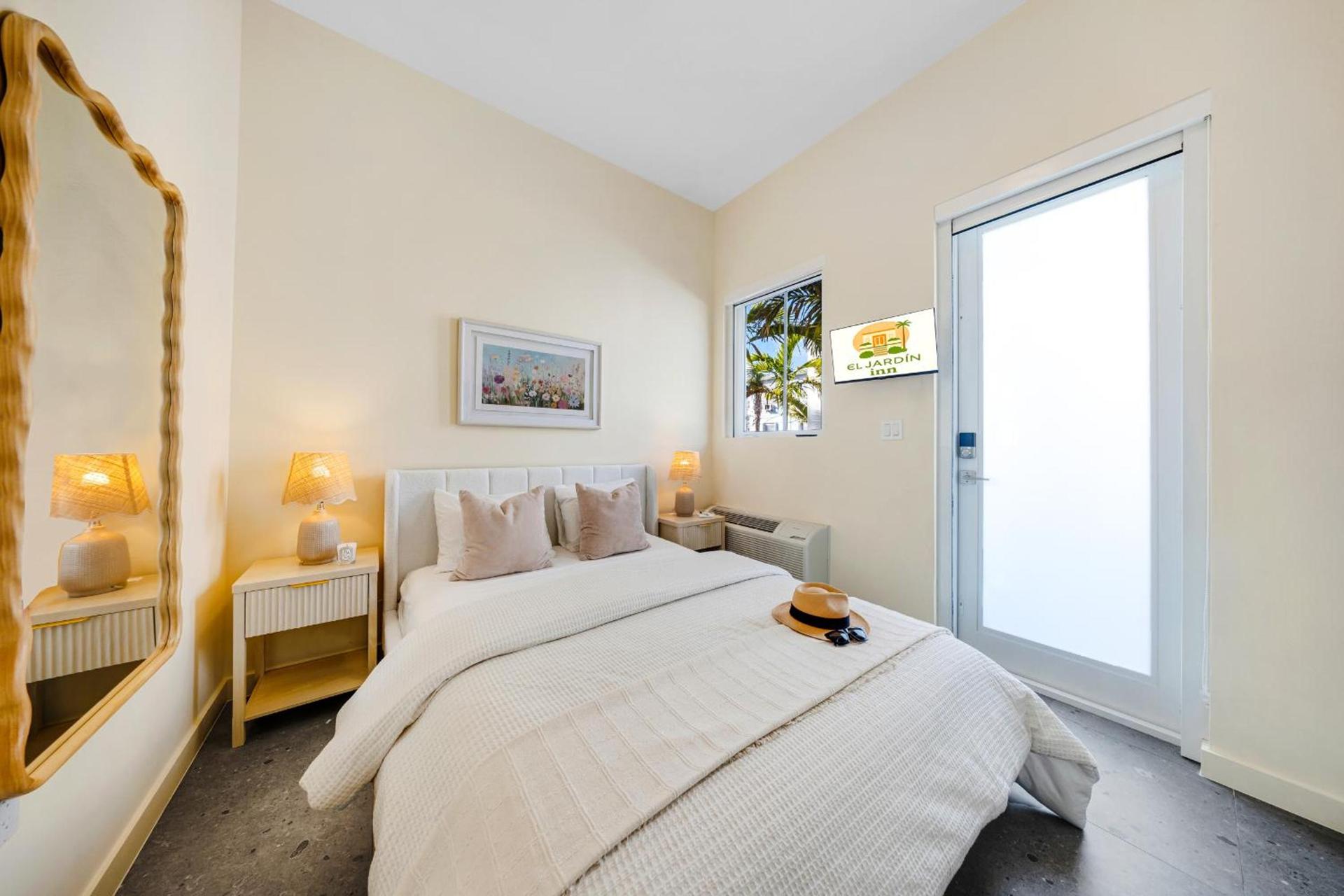 El Jardin by Renzzi photo 48