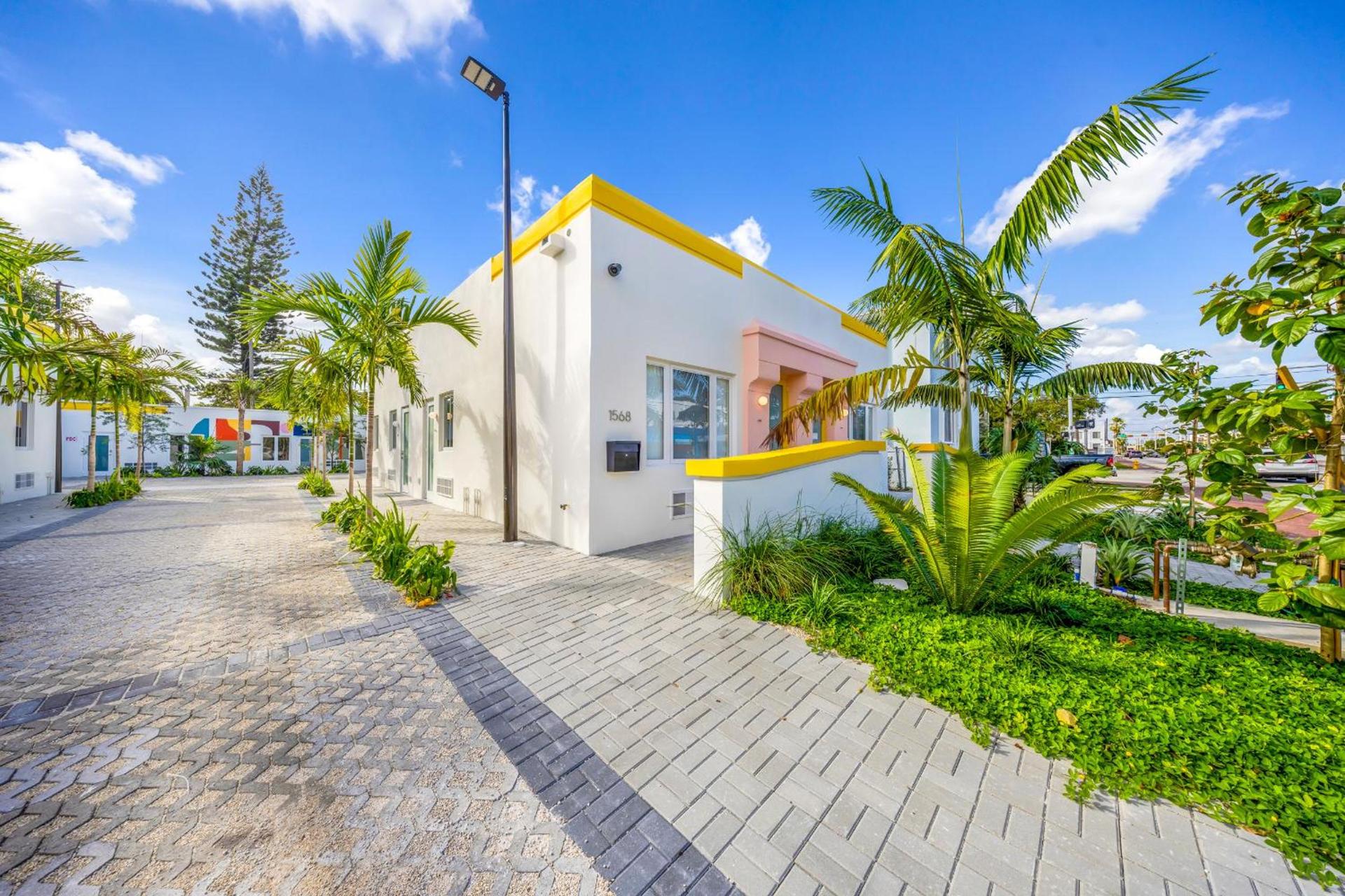 El Jardin by Renzzi photo 1