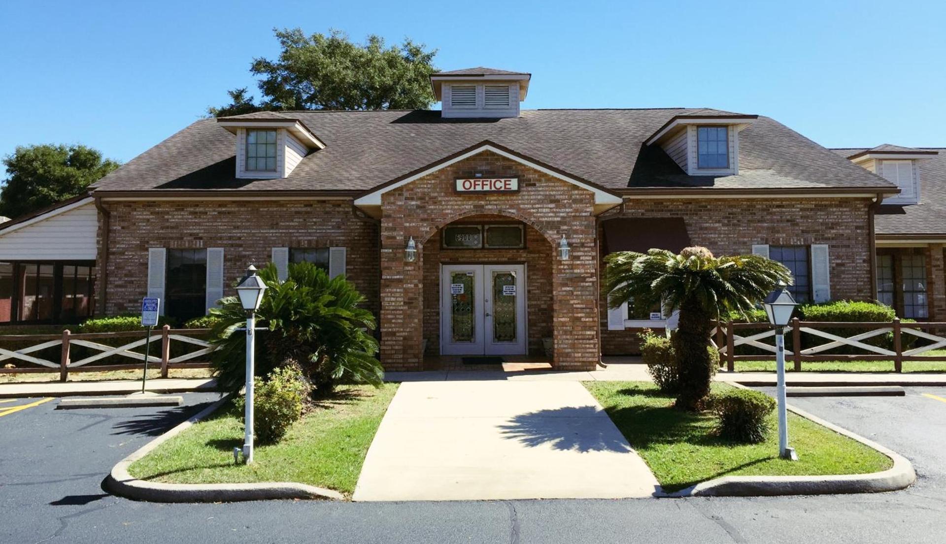 HOTEL DEL SOL - Pensacola photo 1