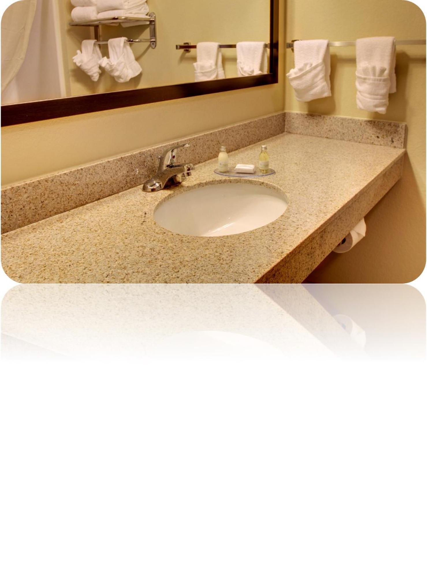 Cobblestone Inn & Suites - Harvey photo 24