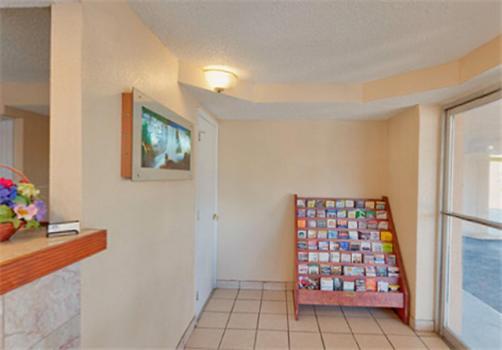 Americas Best Value Inn-Savannah photo 7