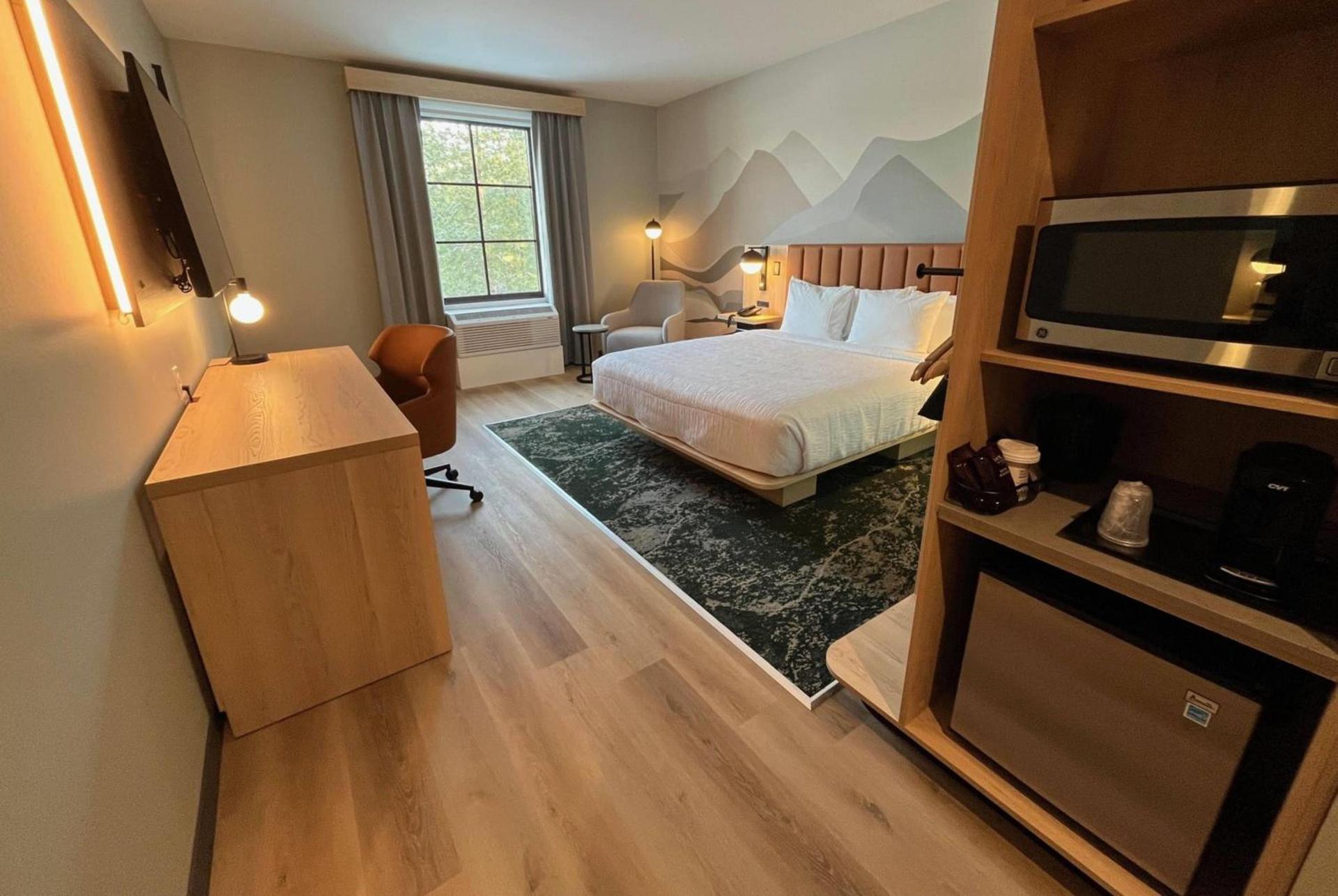 La Quinta Inn and Suites by Wyndham Leavenworth photo 9
