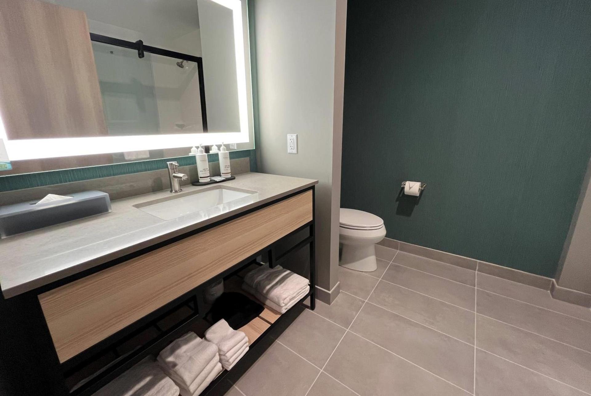 La Quinta Inn and Suites by Wyndham Leavenworth photo 6