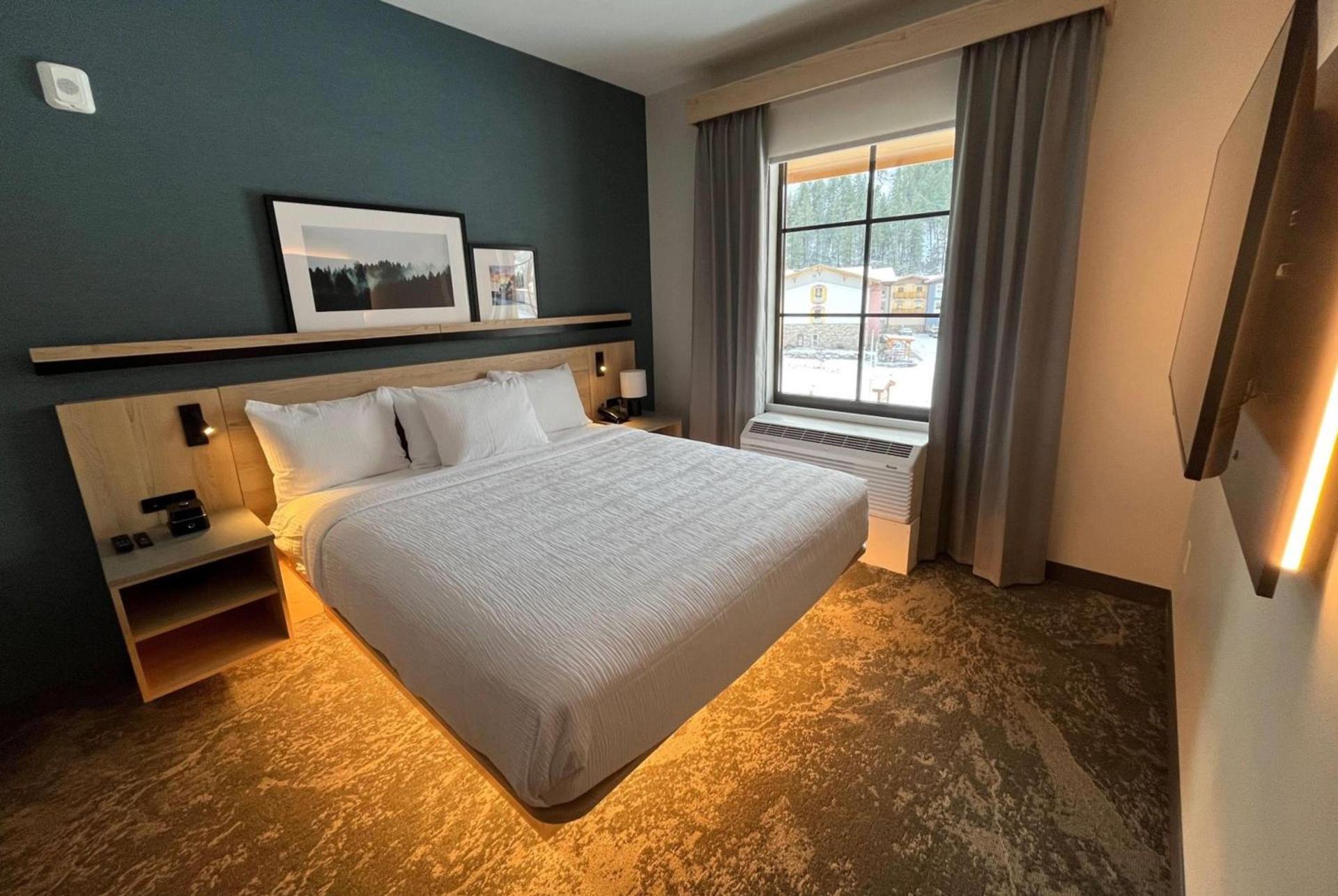 Hawthorn Extended Stay by Wyndham Leavenworth photo 9