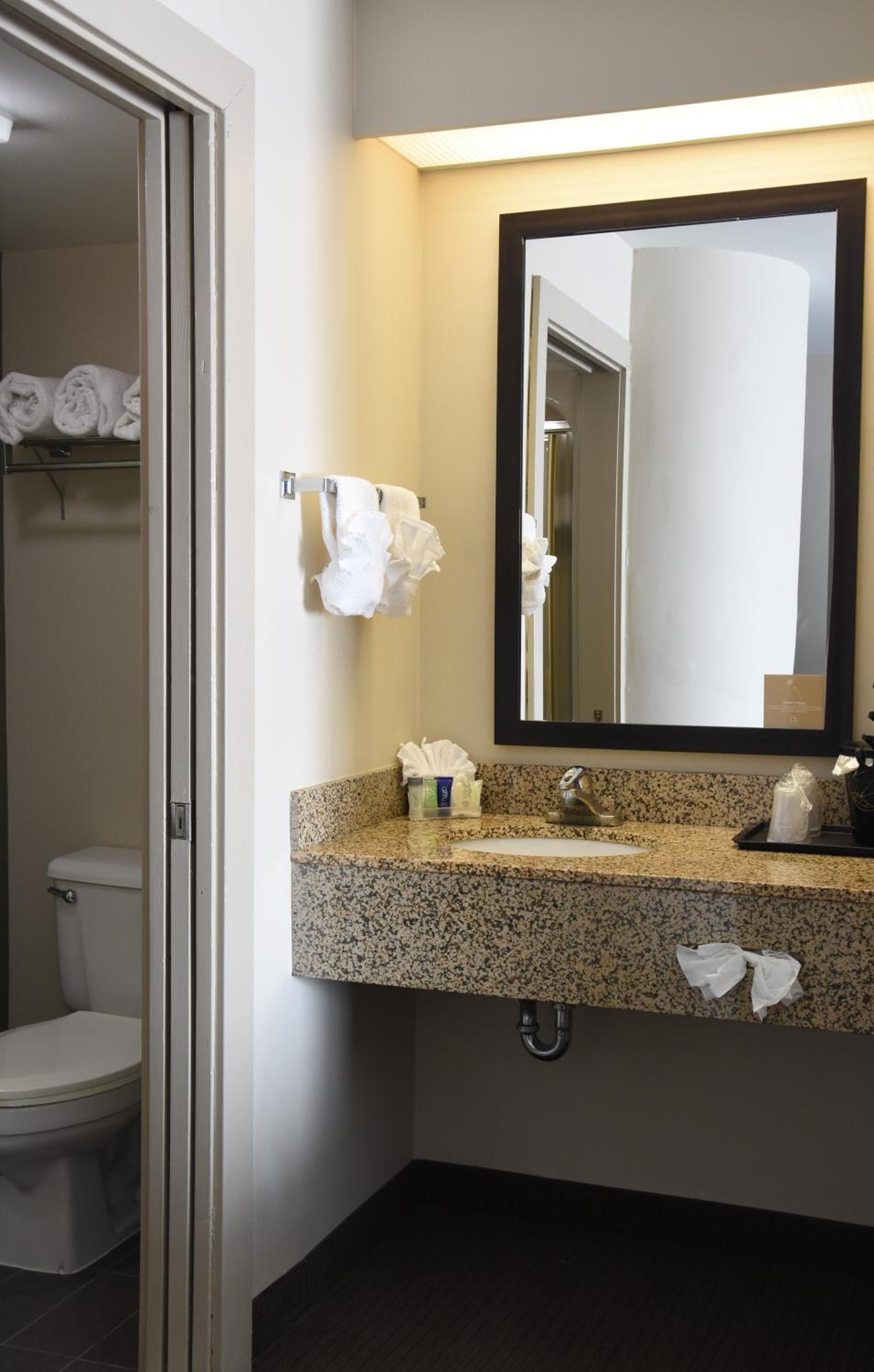 Sky Harbor Airport Inn photo 18