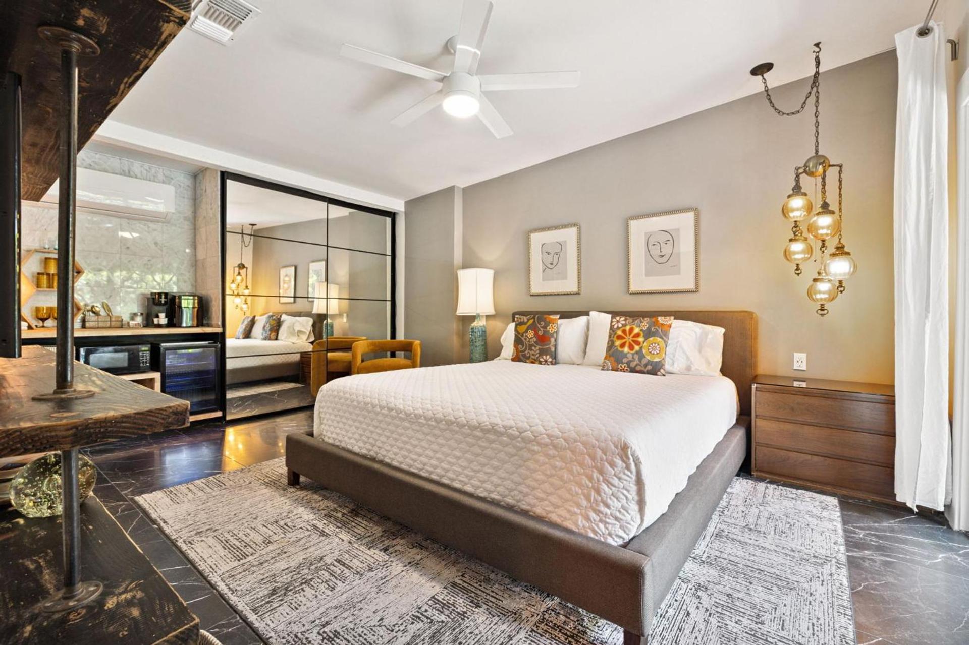 Speakeasy Hotel photo 86