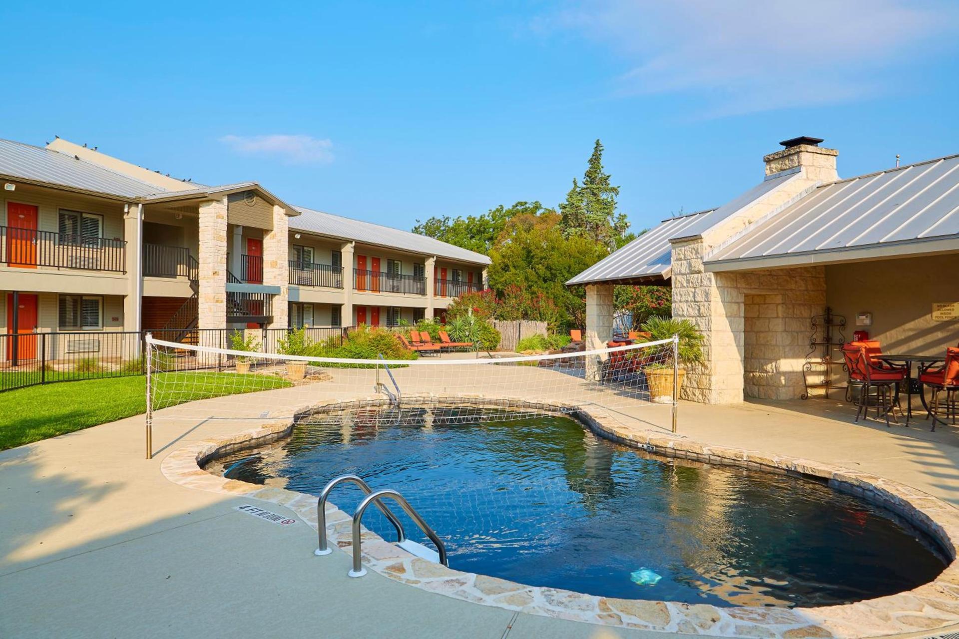 Fredericksburg Inn and Suites photo 18