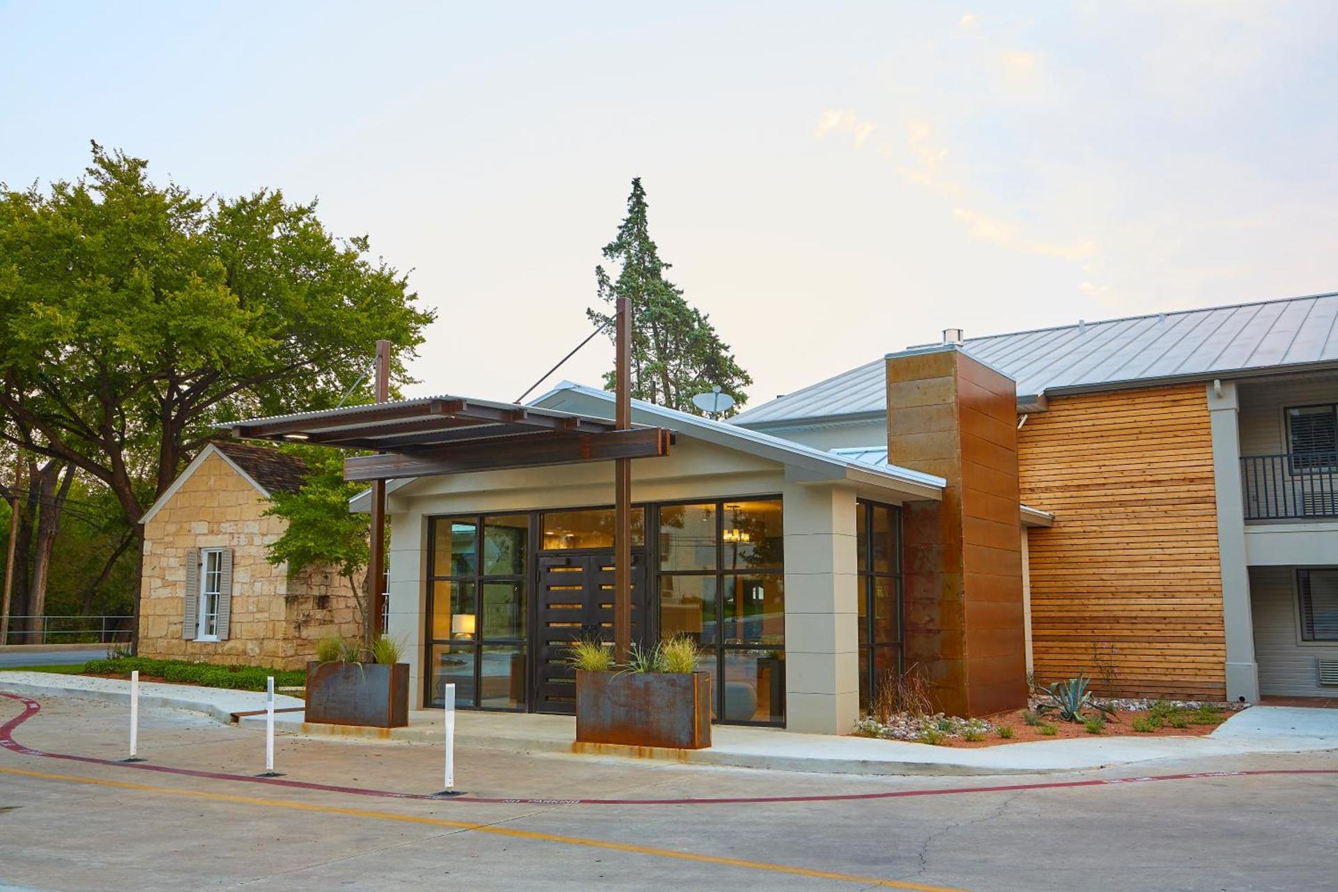 Fredericksburg Inn and Suites photo 22