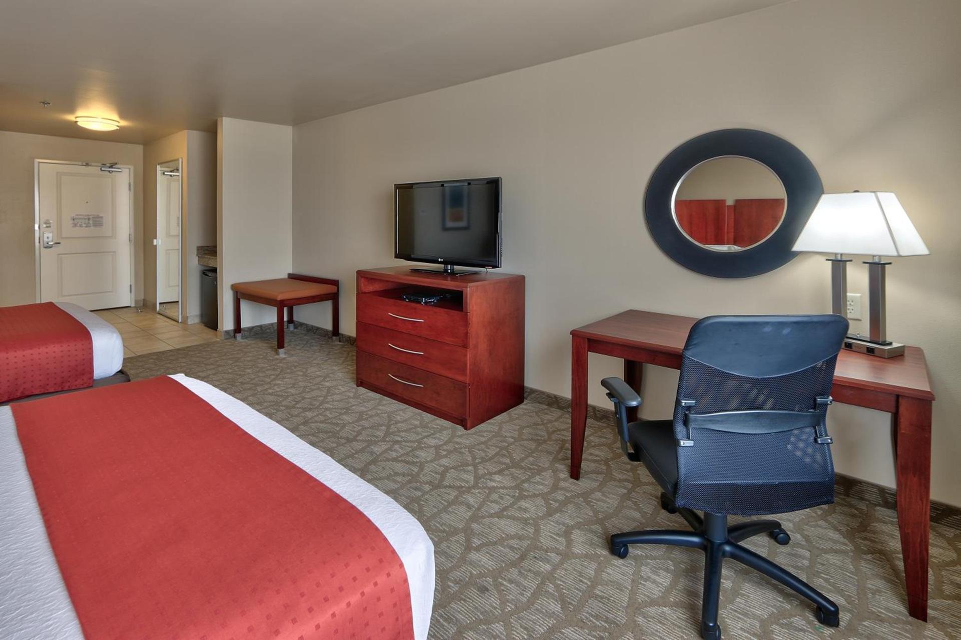 Holiday Inn Roswell by IHG photo 9
