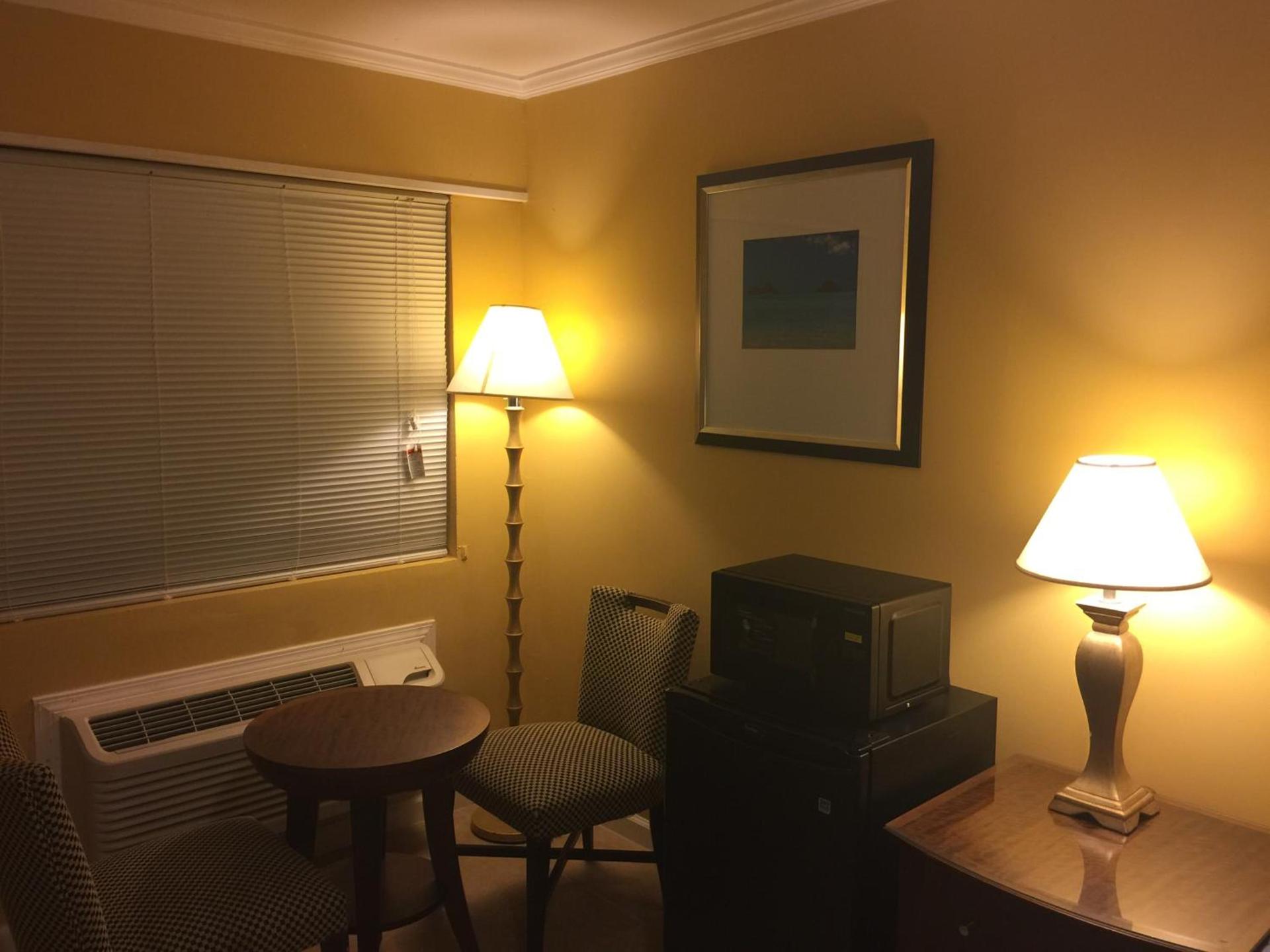 Dragon INN & Suites photo 41