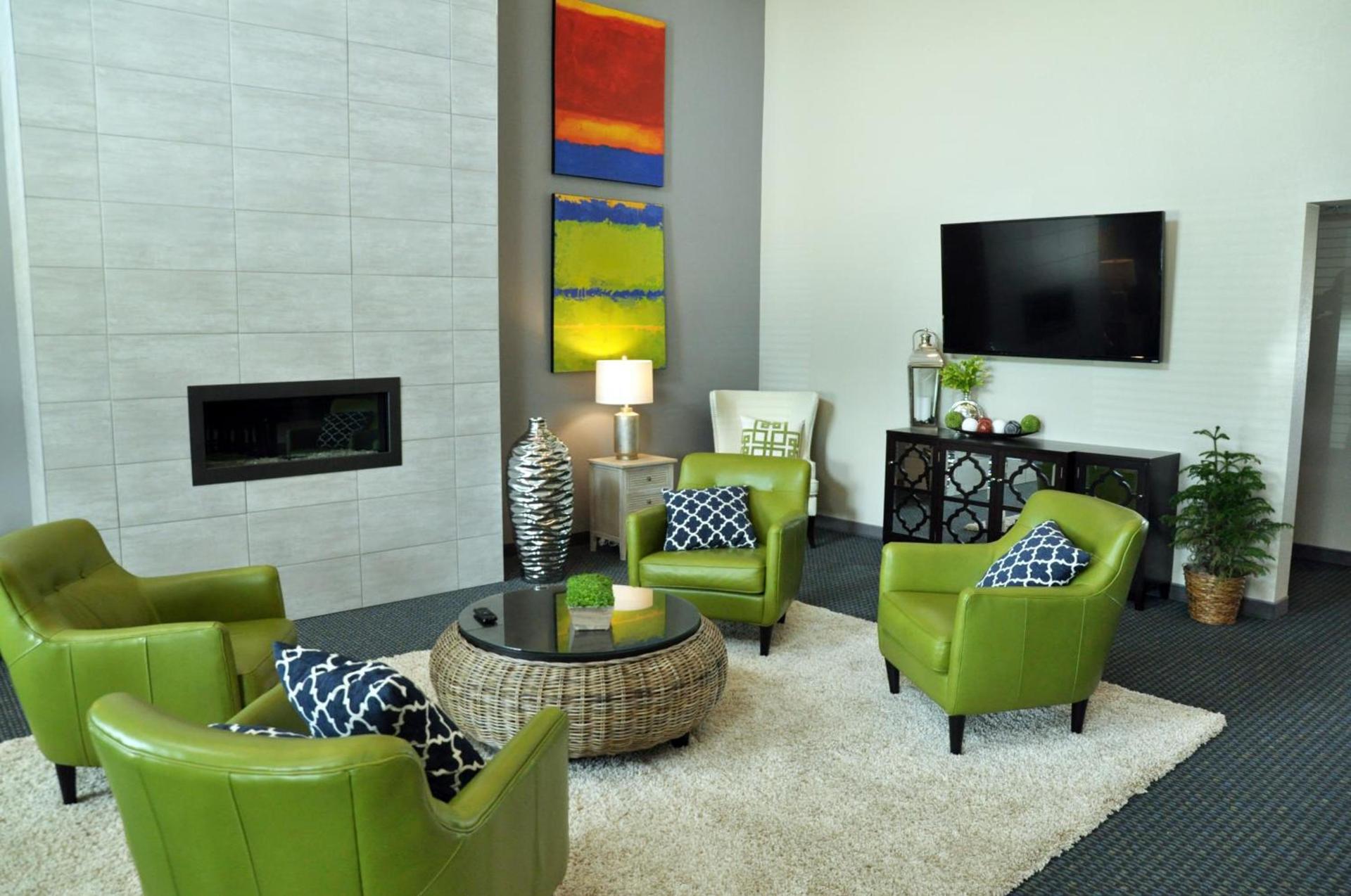 Brookstone Lodge & Suites photo 3