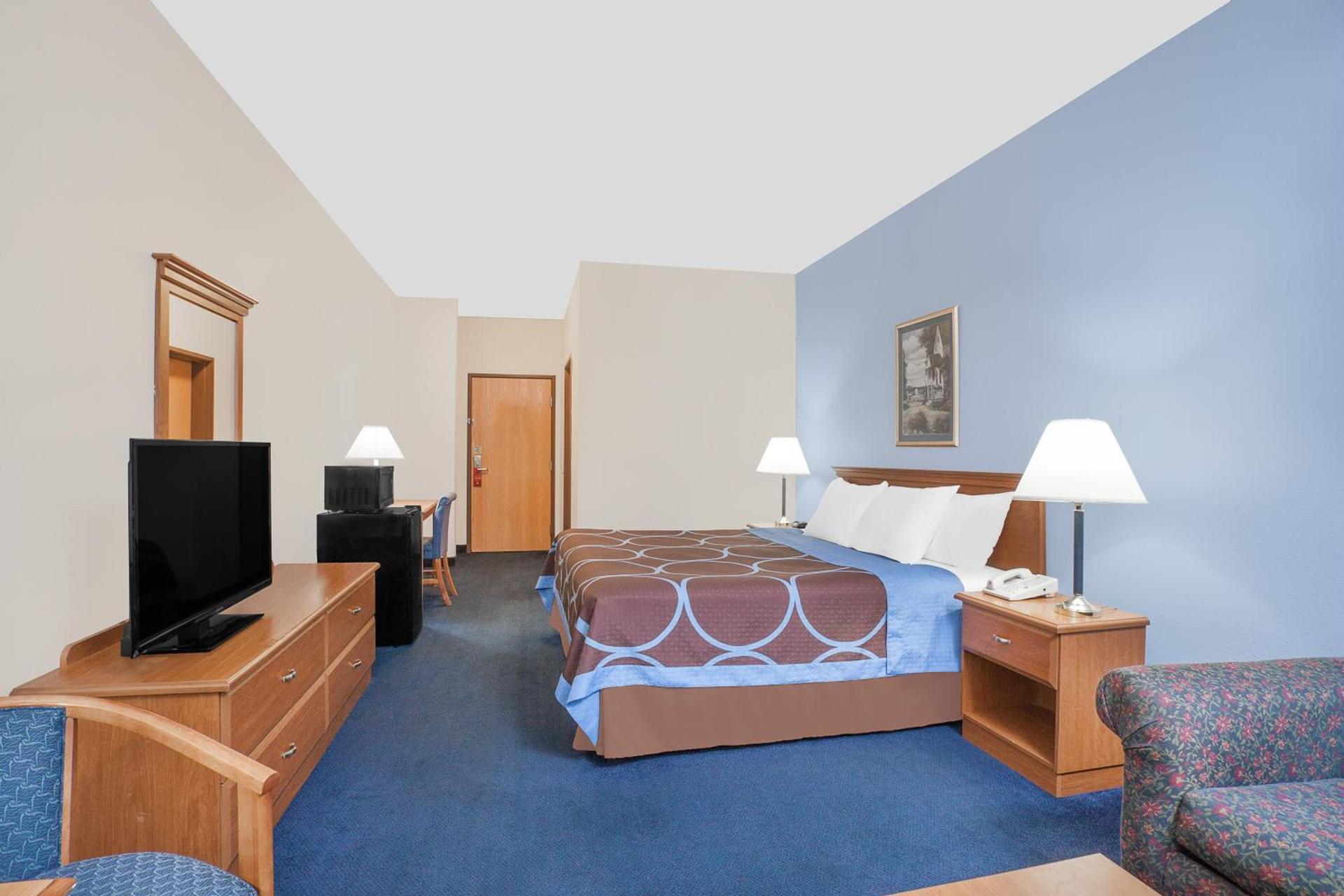 Super 8 by Wyndham Cobleskill NY photo 34