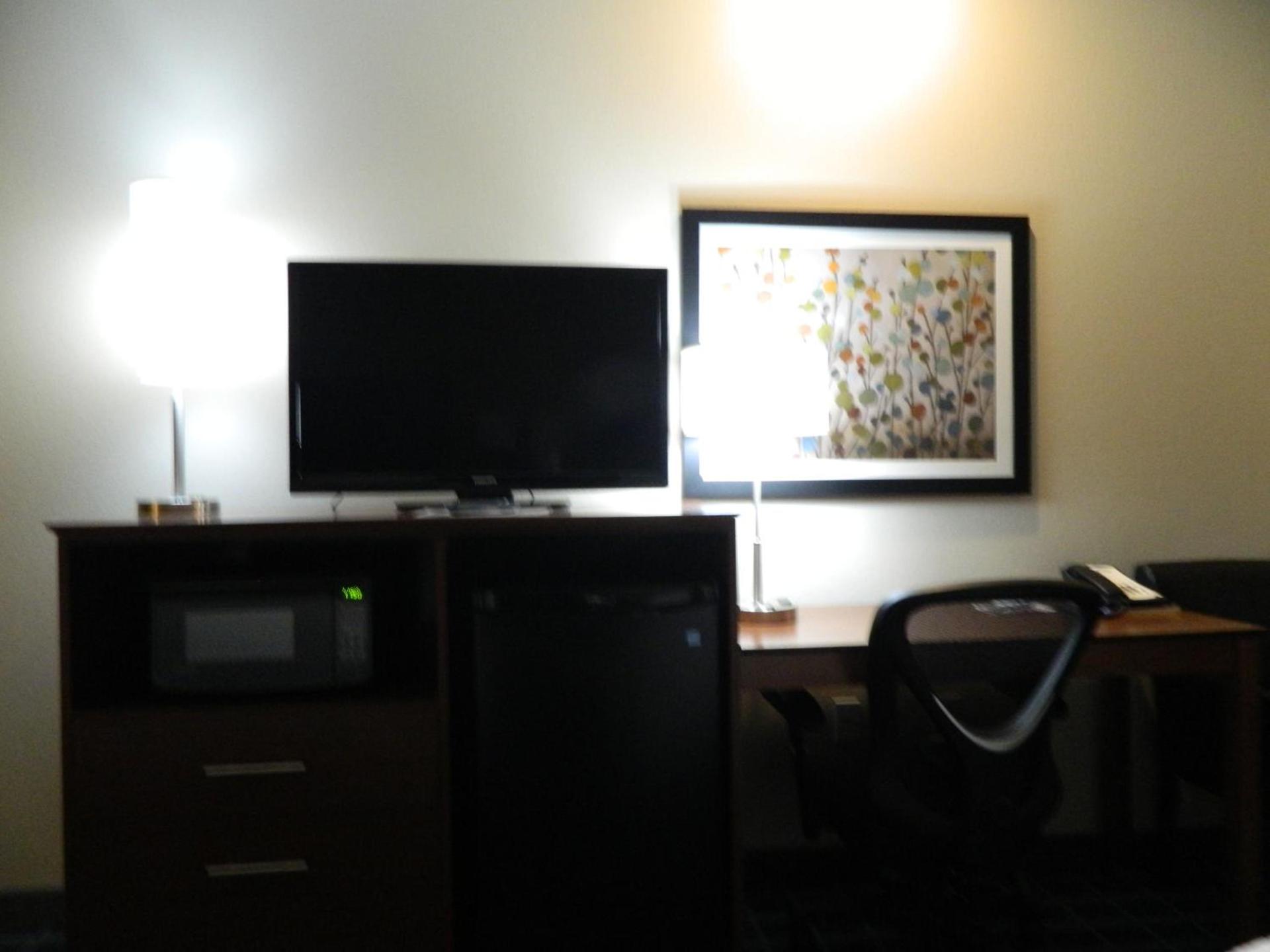 Brookstone Lodge & Suites photo 9