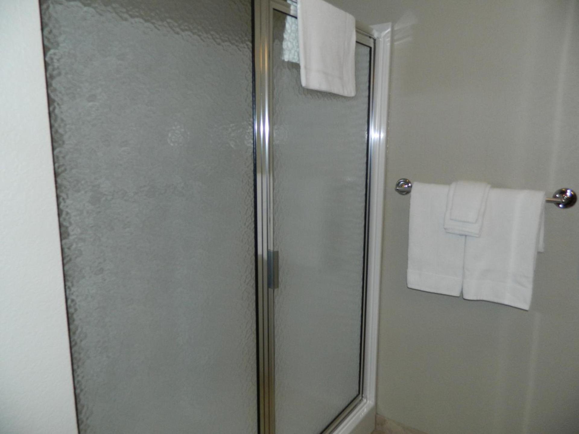Brookstone Lodge & Suites photo 10