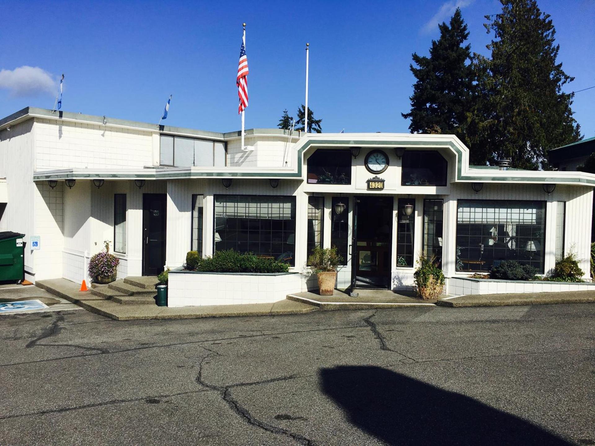 Flagship Inn photo 2