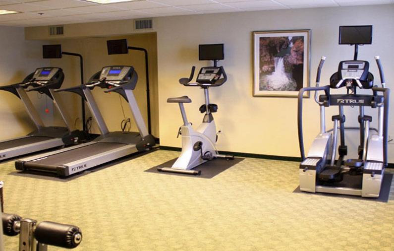 Ann Arbor Regent Hotel and Suites photo 24