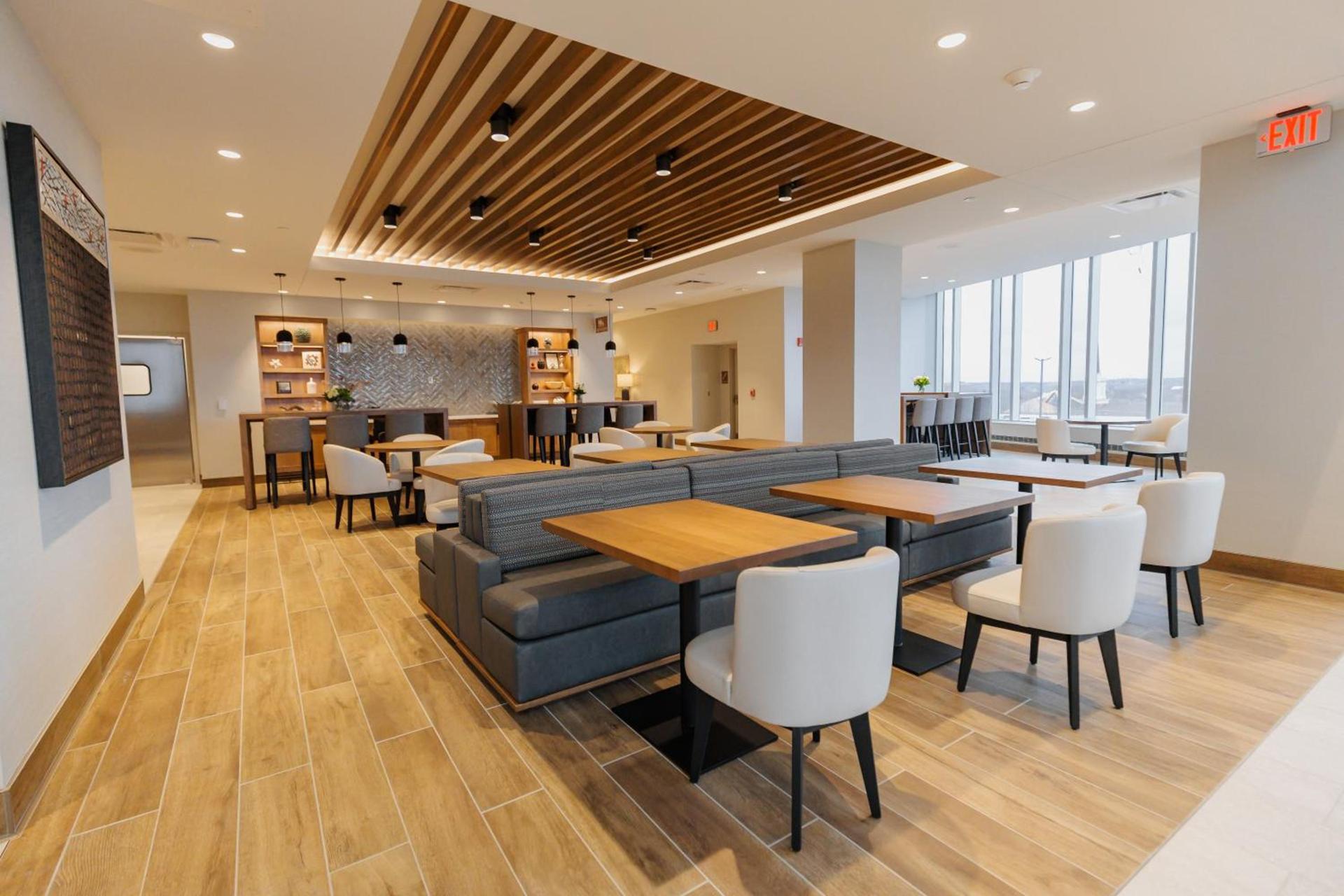 Highpoint Hotel photo 84