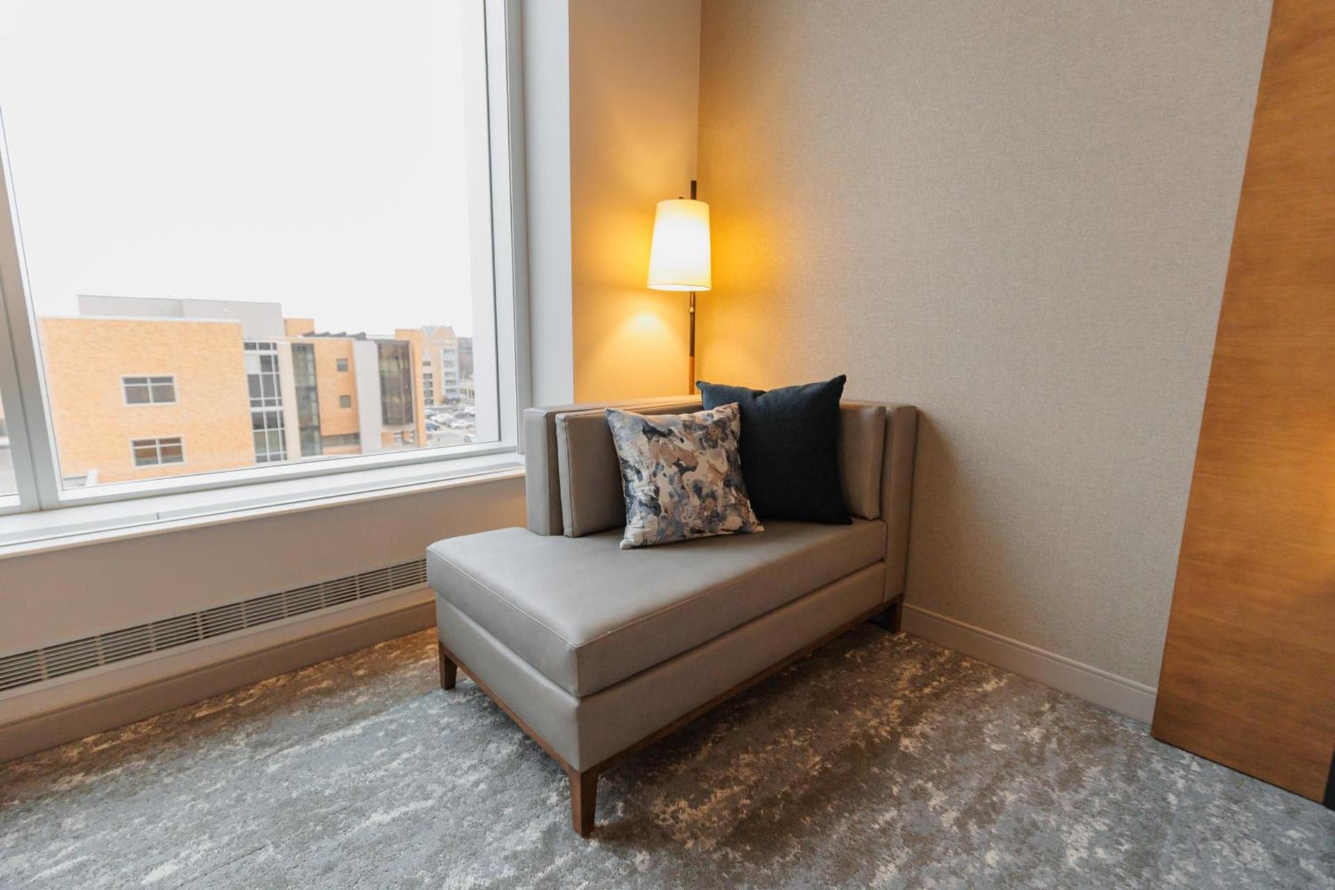 Highpoint Hotel photo 74