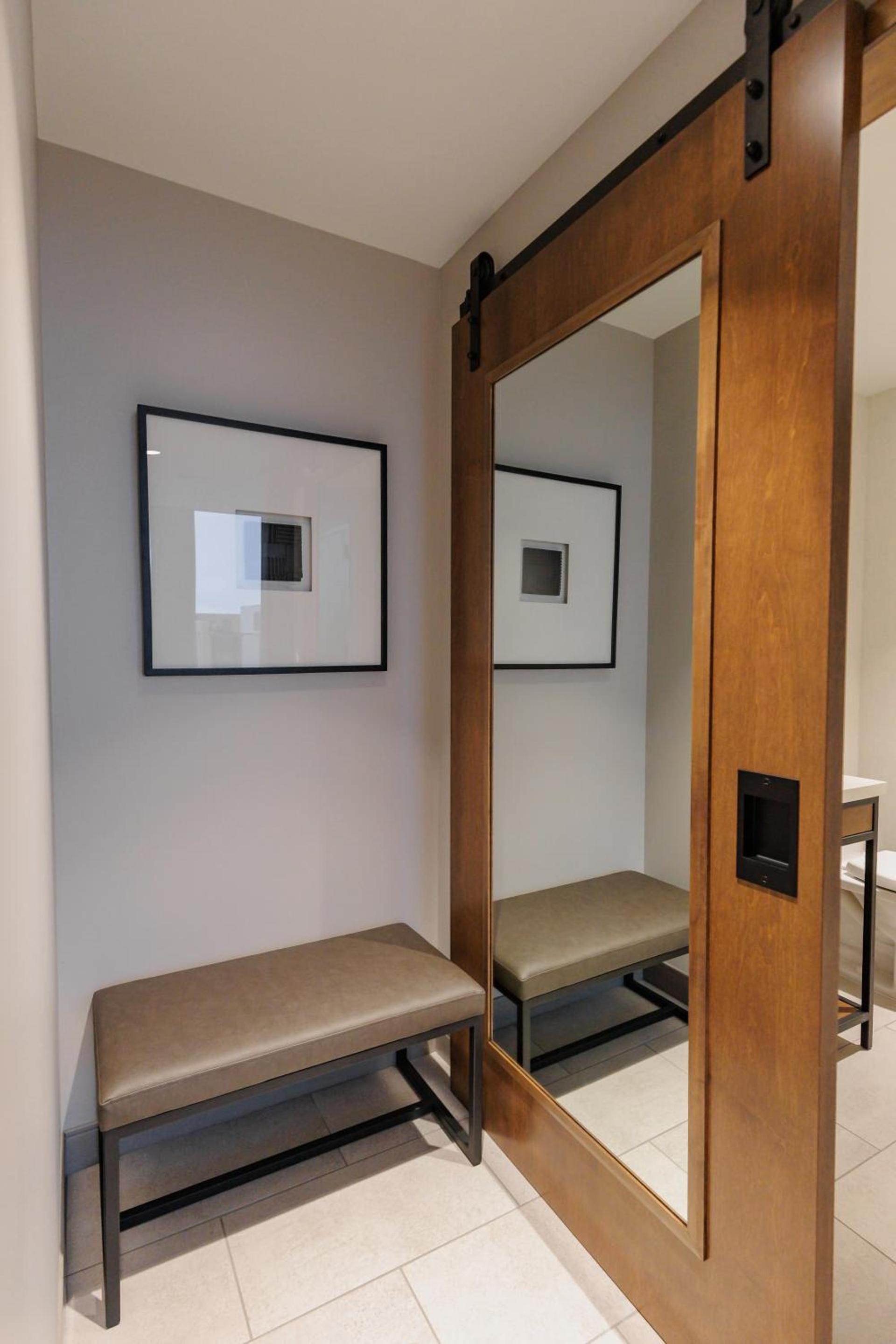 Highpoint Hotel photo 49