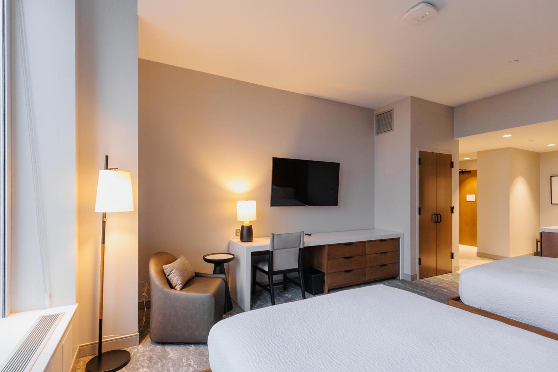 Highpoint Hotel photo 42