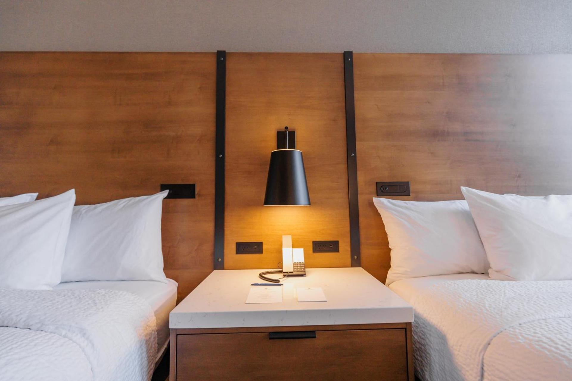 Highpoint Hotel photo 47