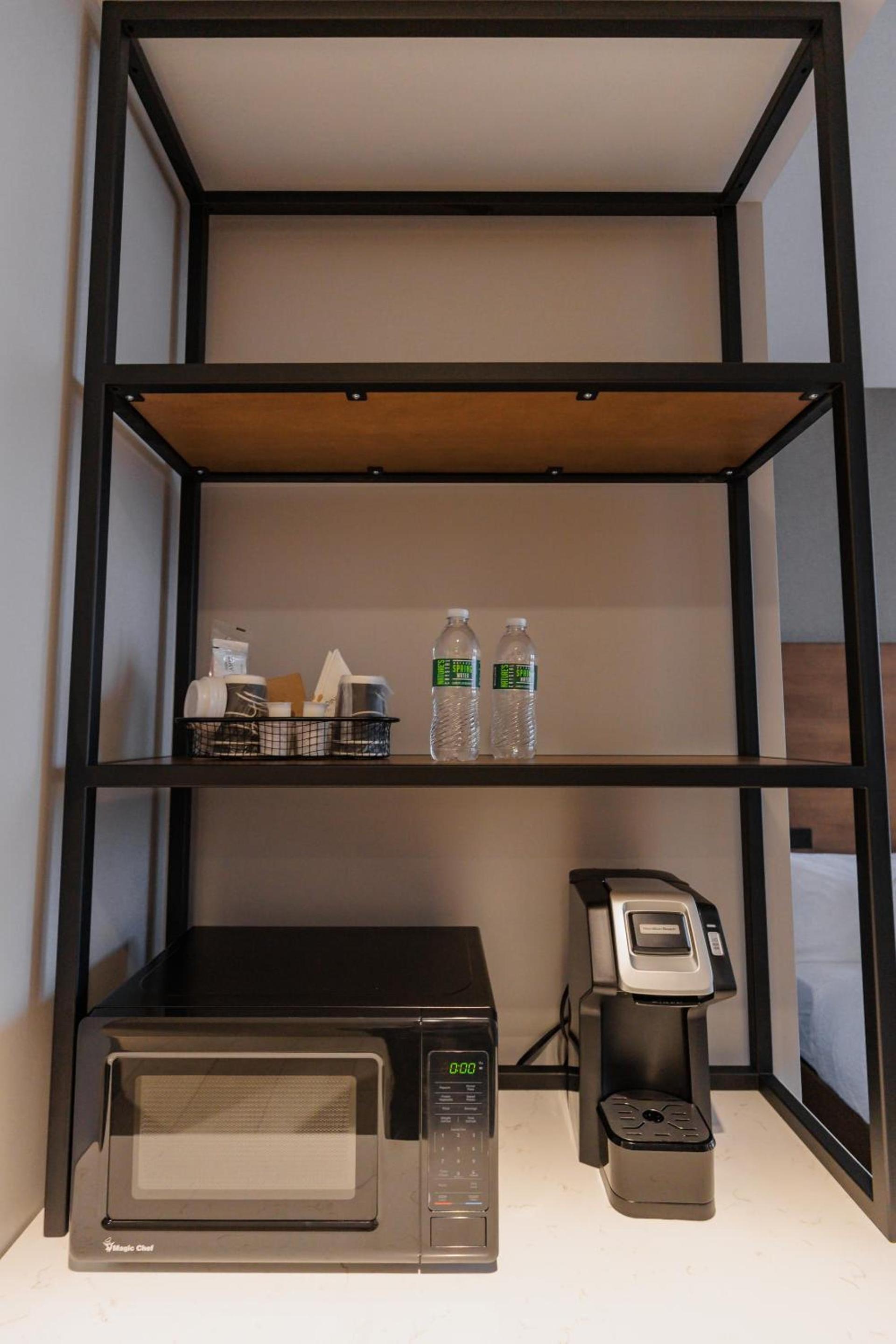 Highpoint Hotel photo 52