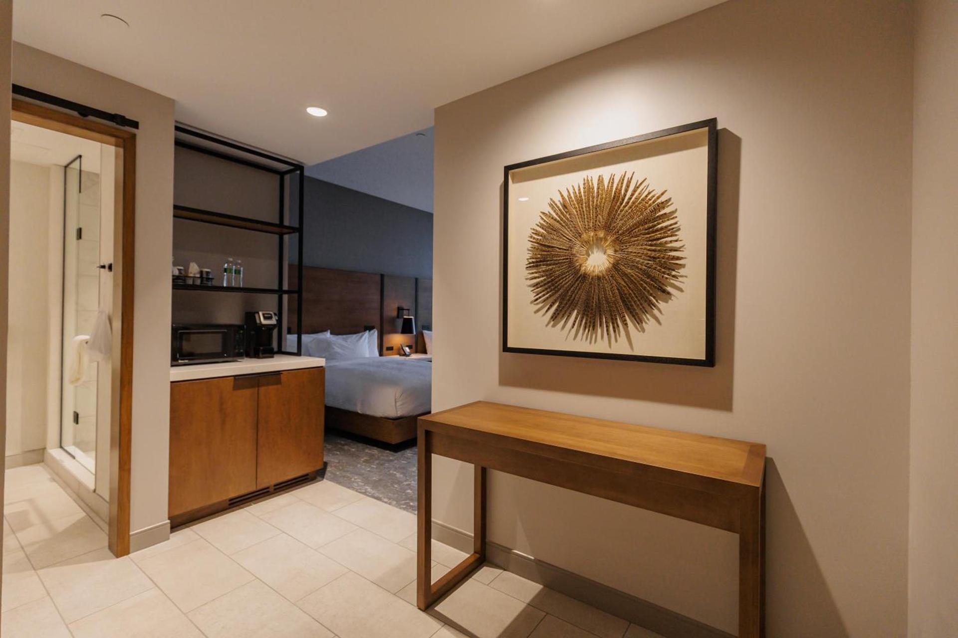 Highpoint Hotel photo 57