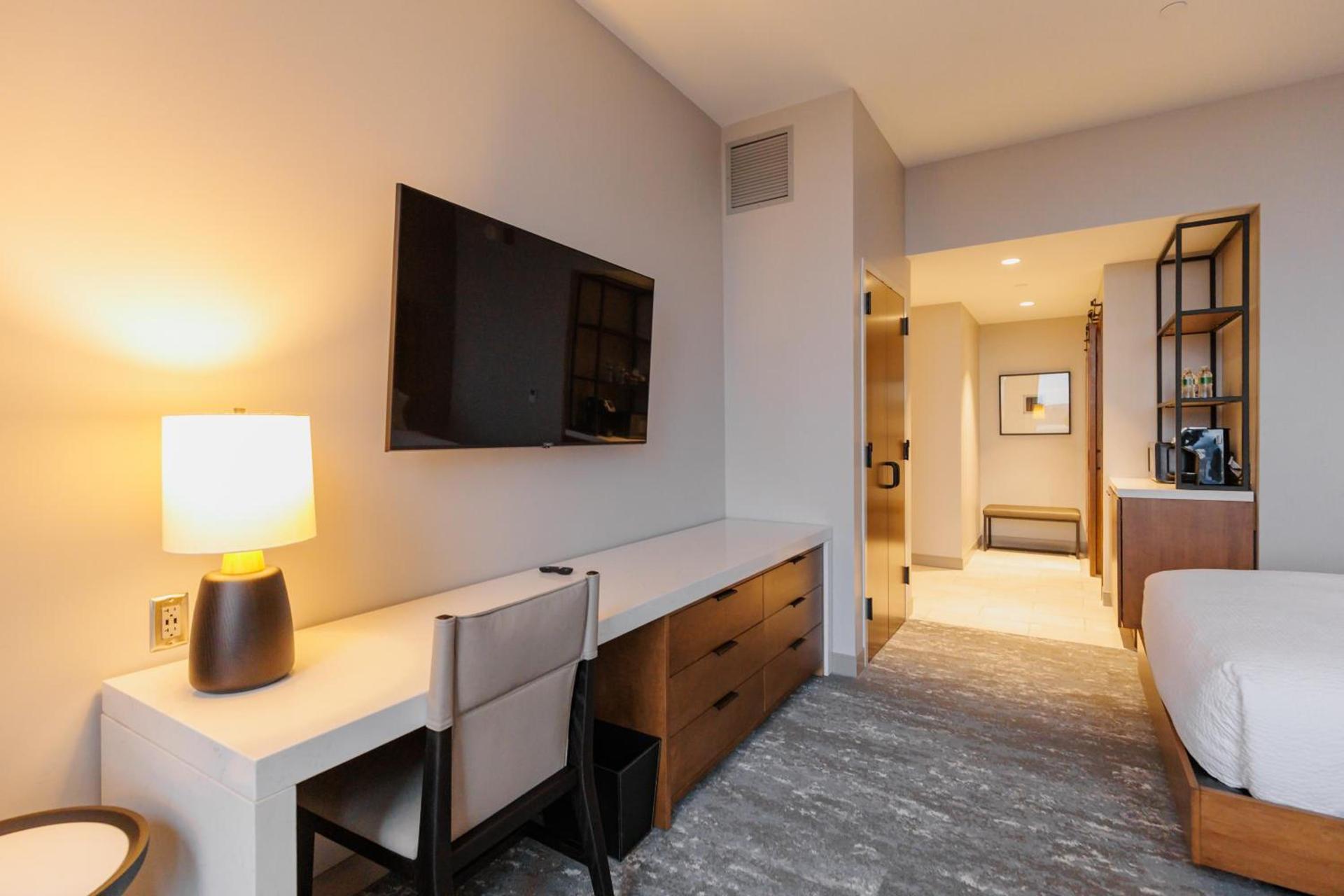 Highpoint Hotel photo 41