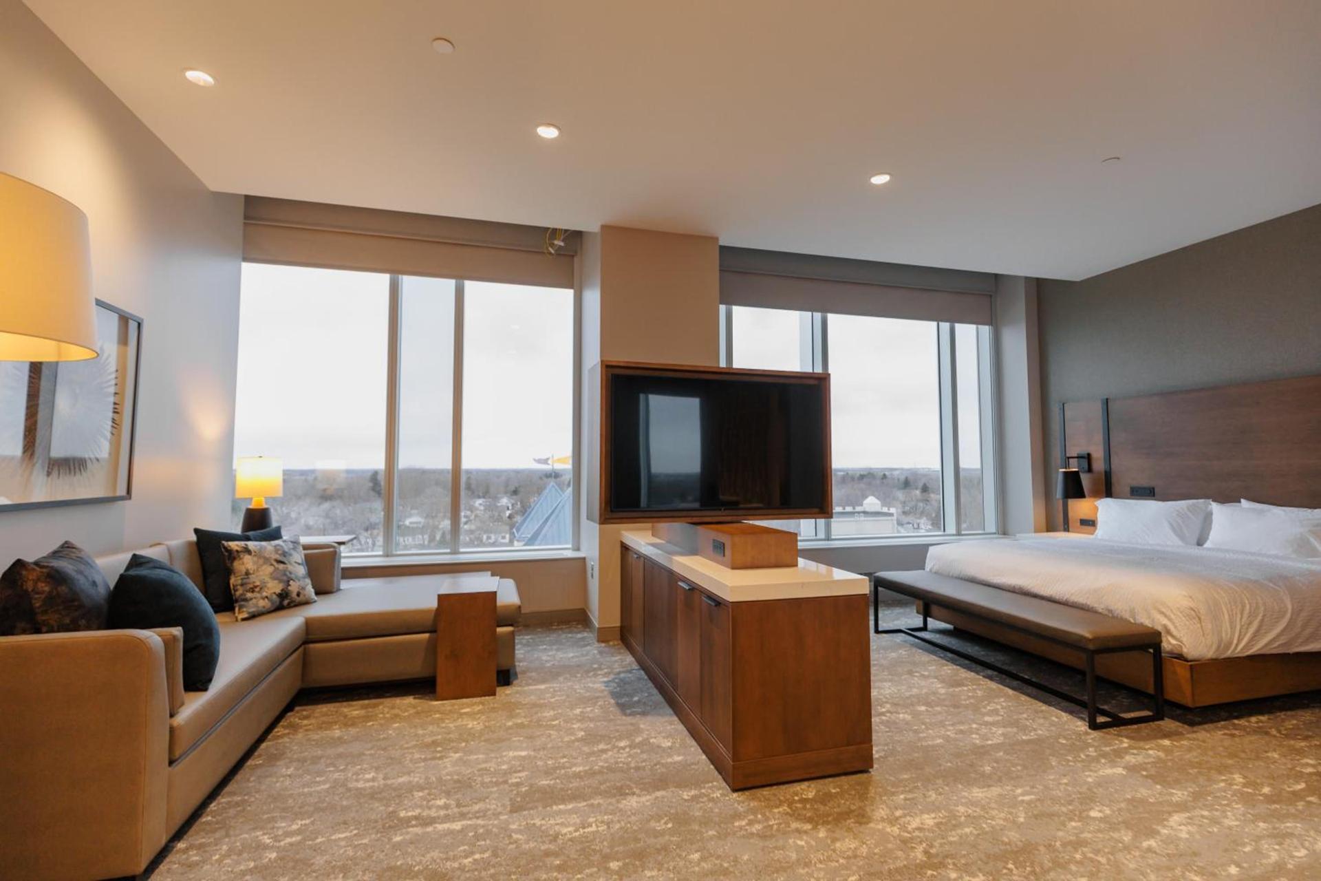 Highpoint Hotel photo 25