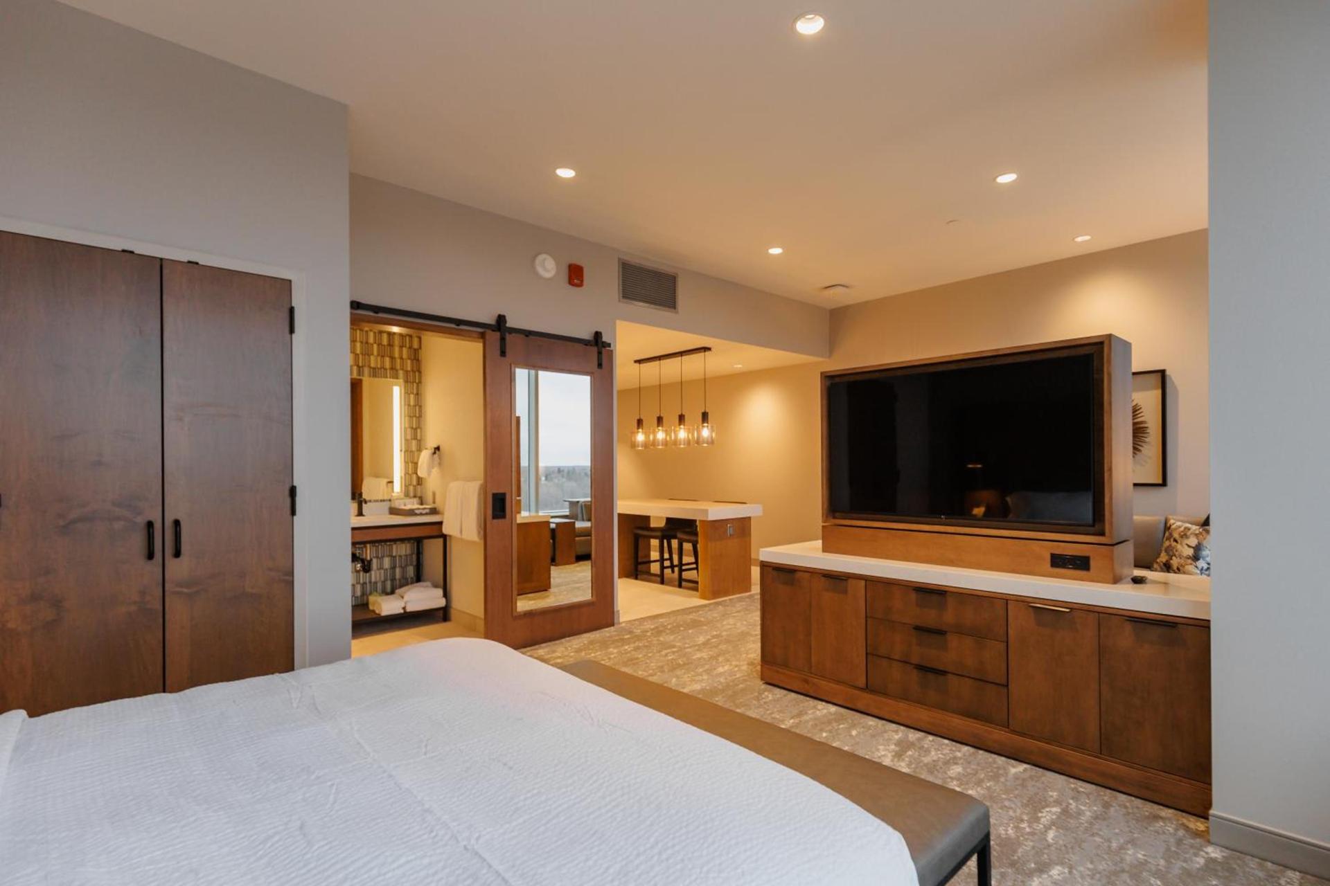 Highpoint Hotel photo 20