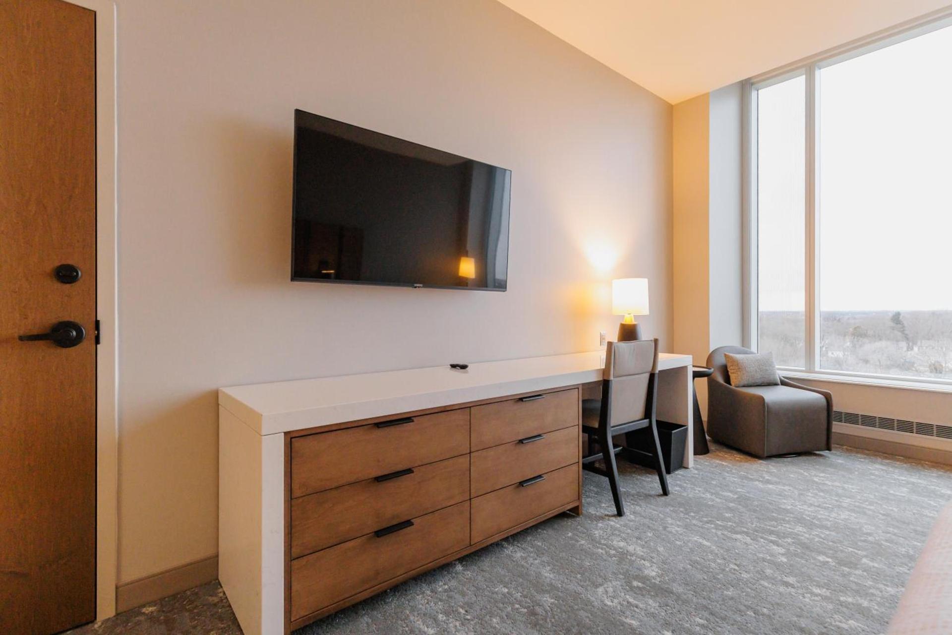 Highpoint Hotel photo 88