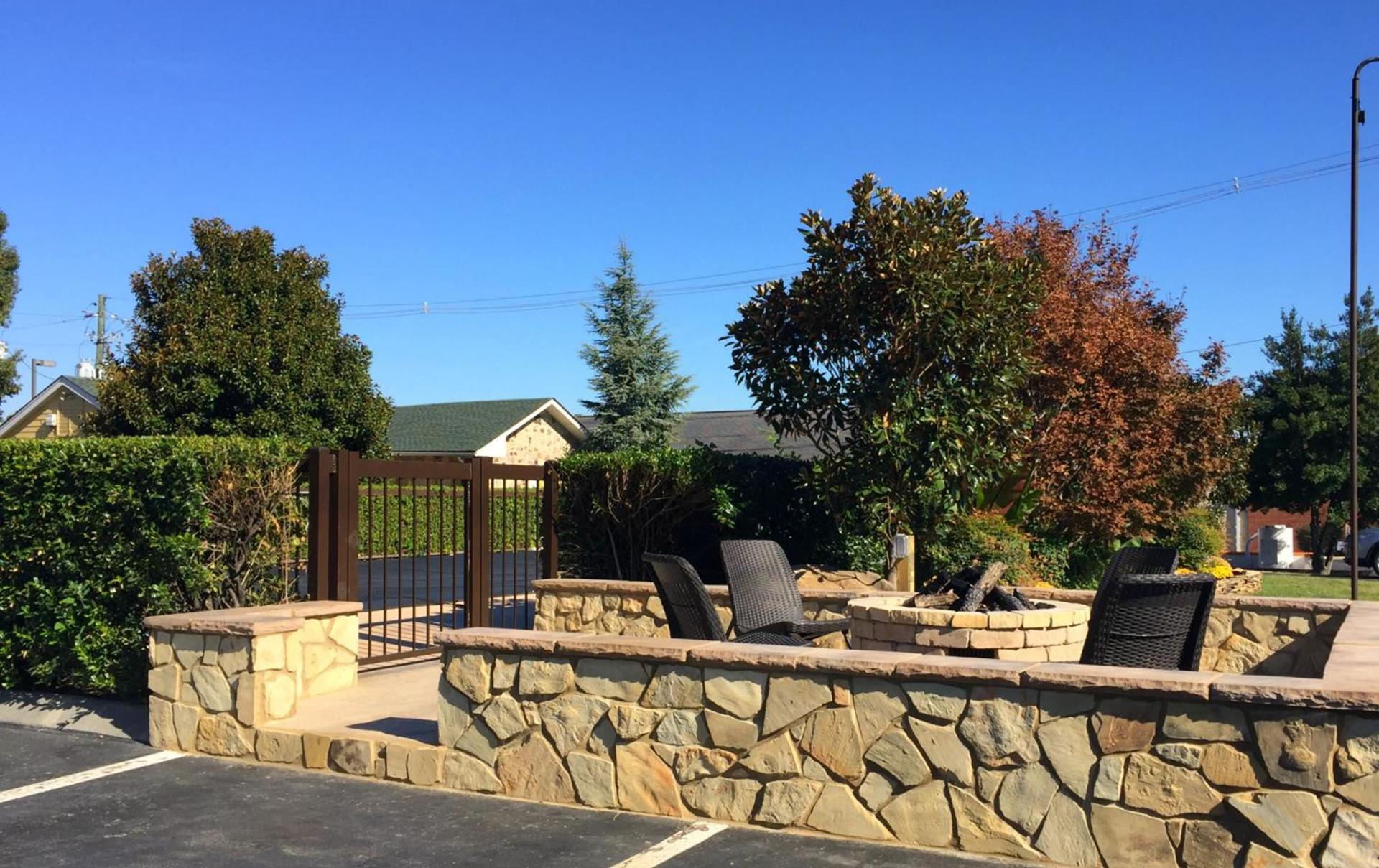 Baymont by Wyndham Sevierville Pigeon Forge photo 29