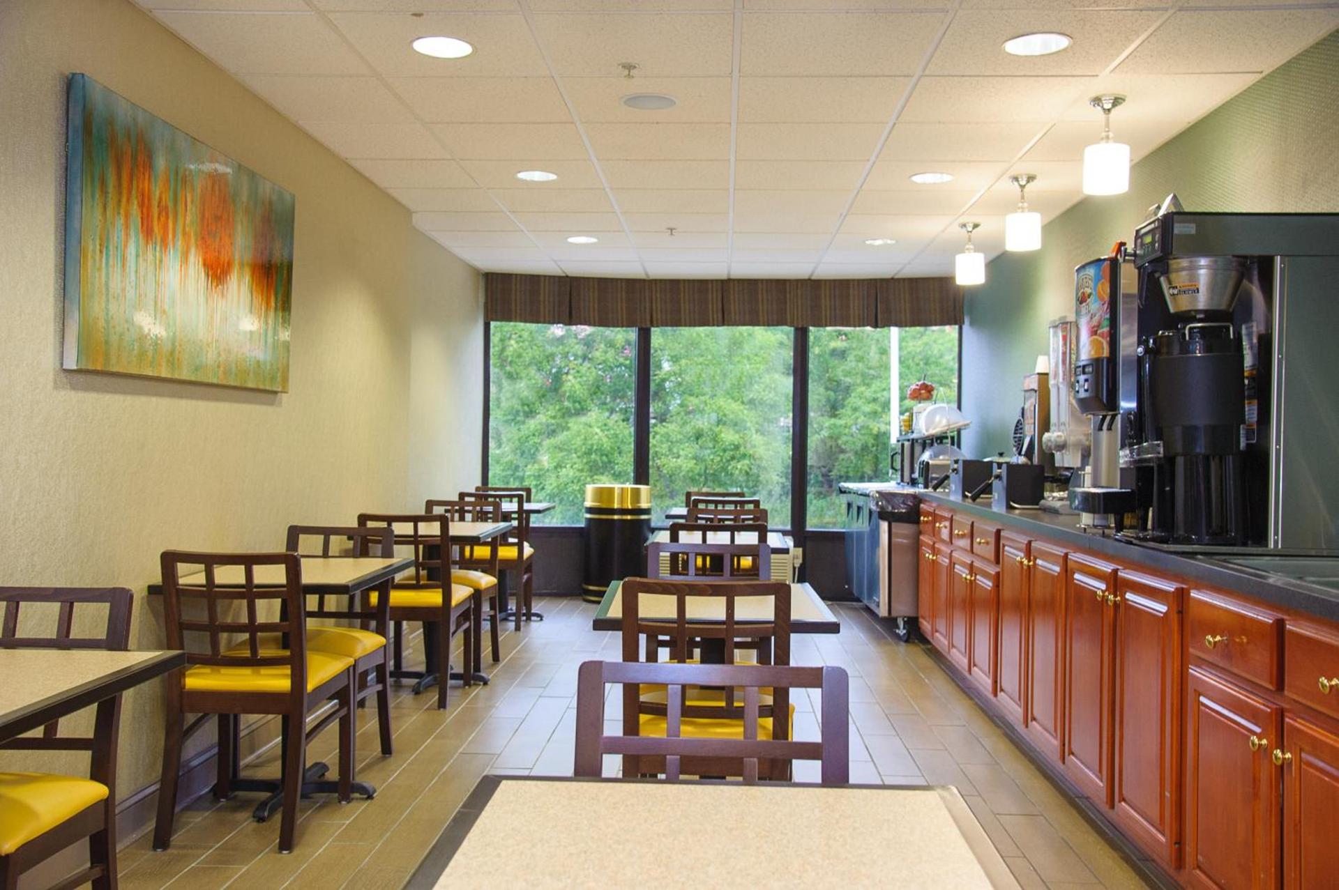 Pigeon River Inn photo 45