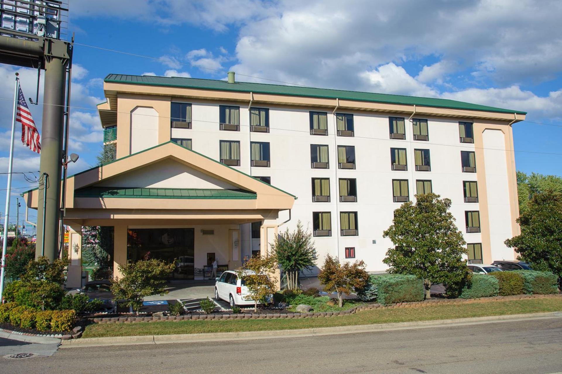 Pigeon River Inn photo 8