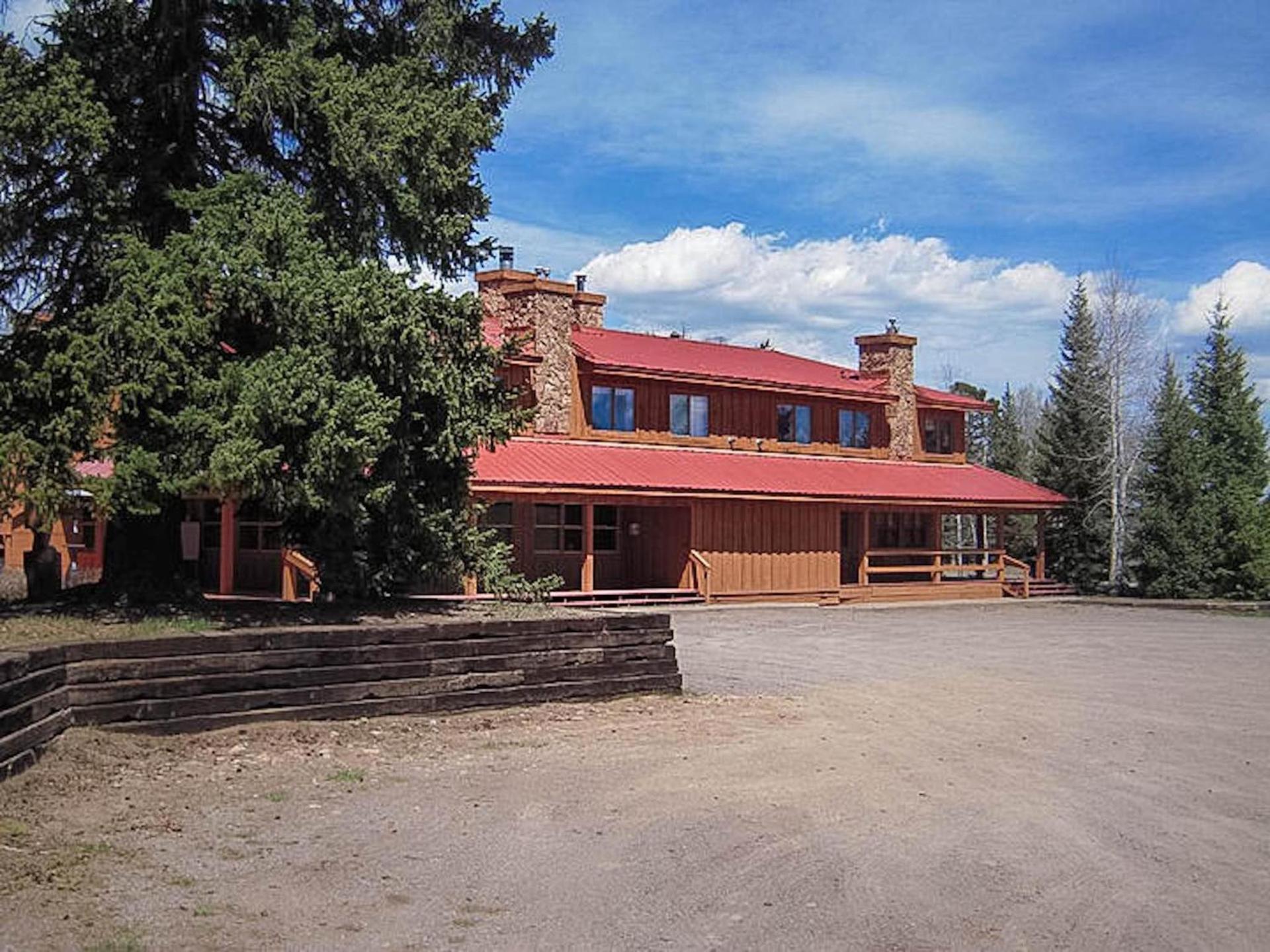 Arrowhead Mountain Lodge photo 92