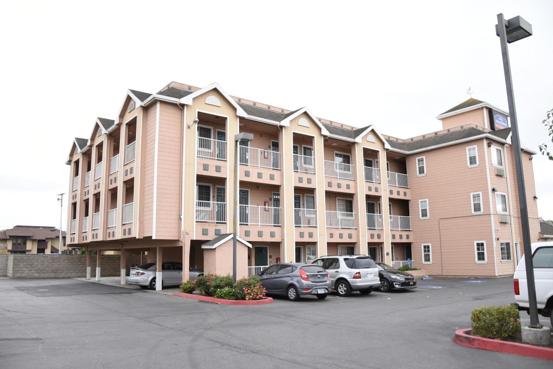 Howard Johnson by Wyndham Salinas photo 27