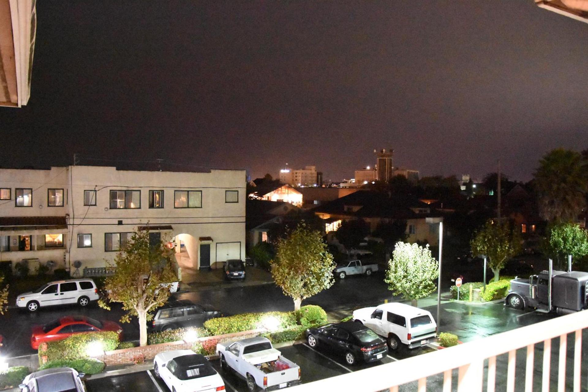 Howard Johnson by Wyndham Salinas photo 100