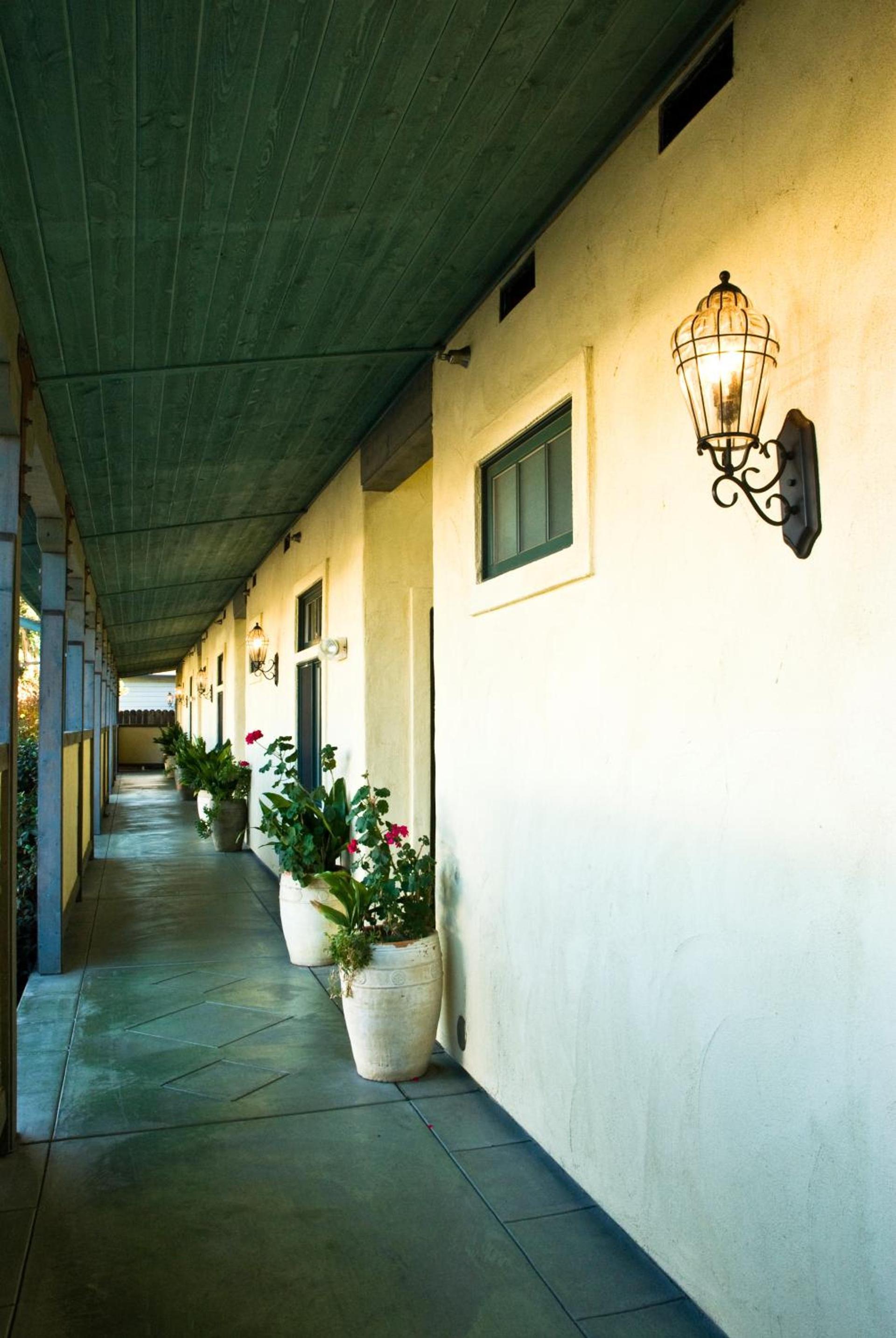 Sonoma Creek Inn photo 12
