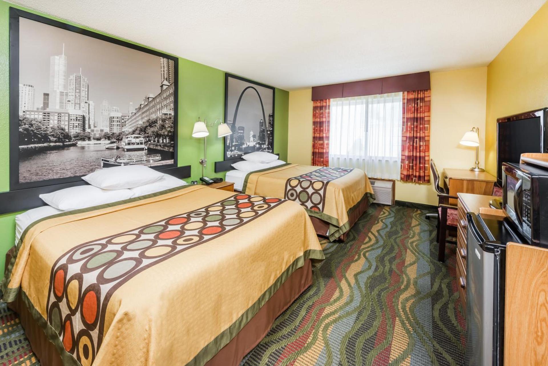 Super 8 by Wyndham Jacksonville photo 12