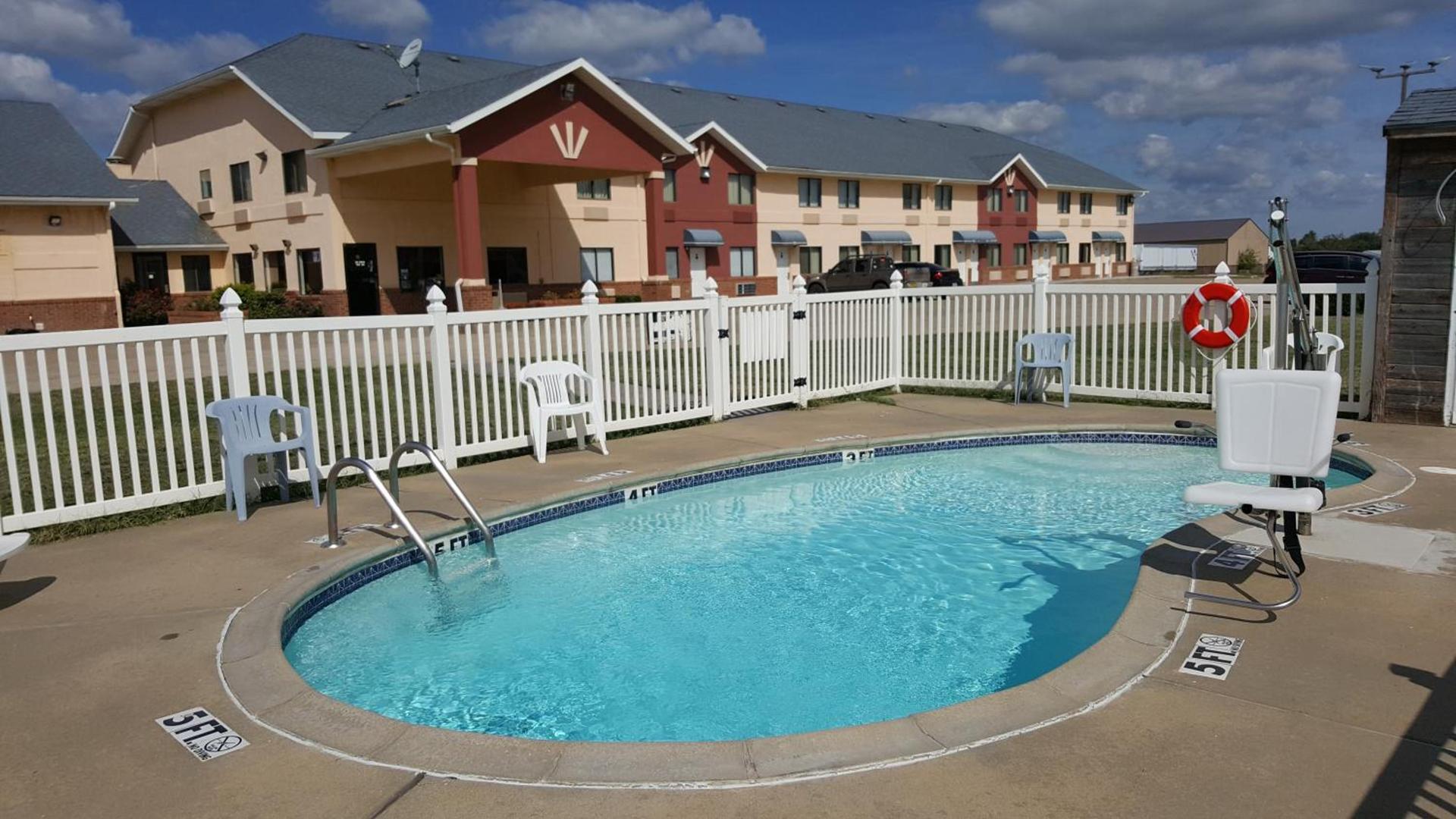 Americas Best Value Inn and Suites - Nevada photo 34